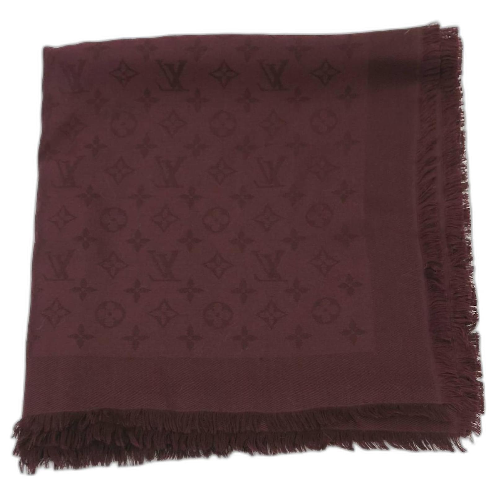 Louis Vuitton Scarf ref.452837 - Joli Closet