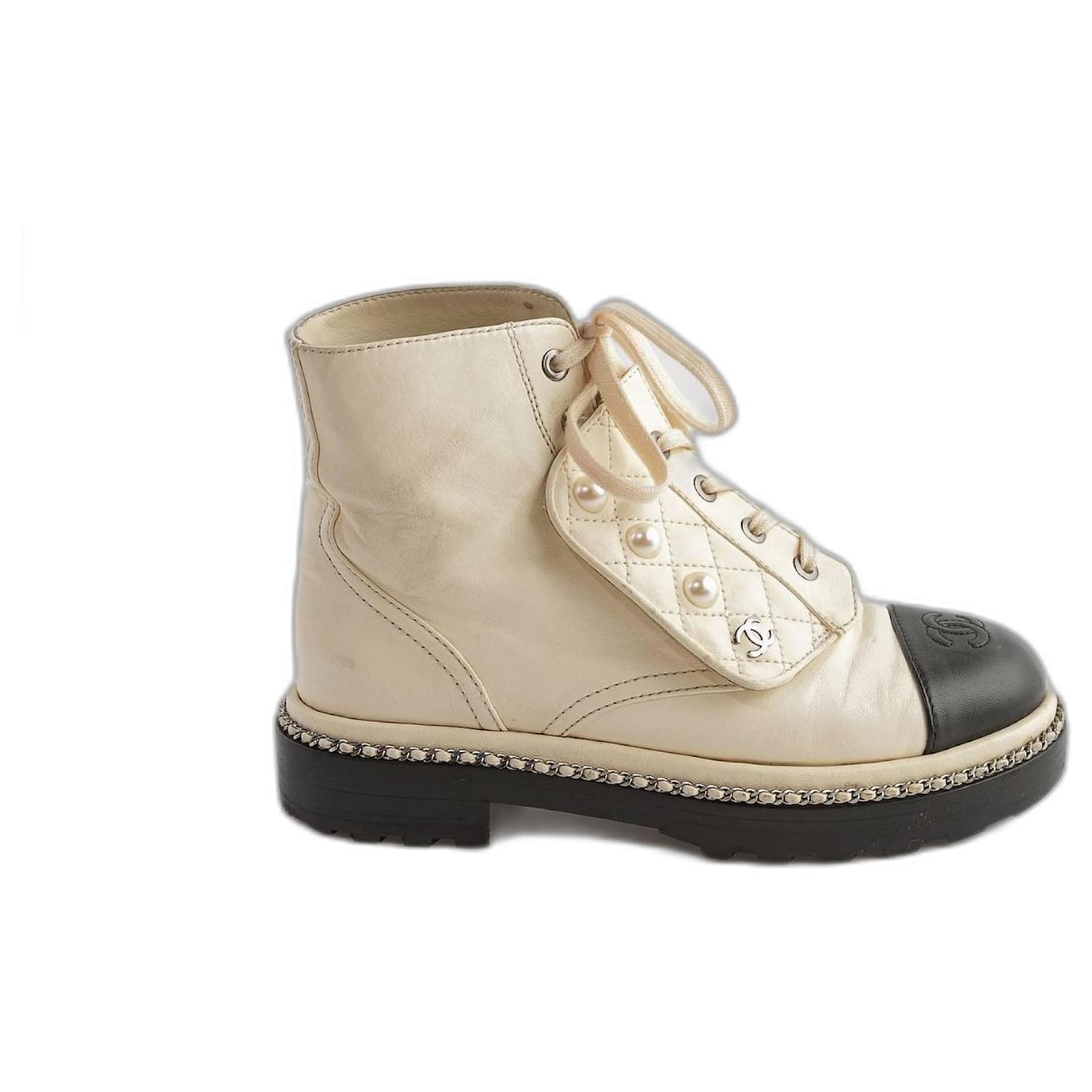 Chanel boots White  - Joli Closet
