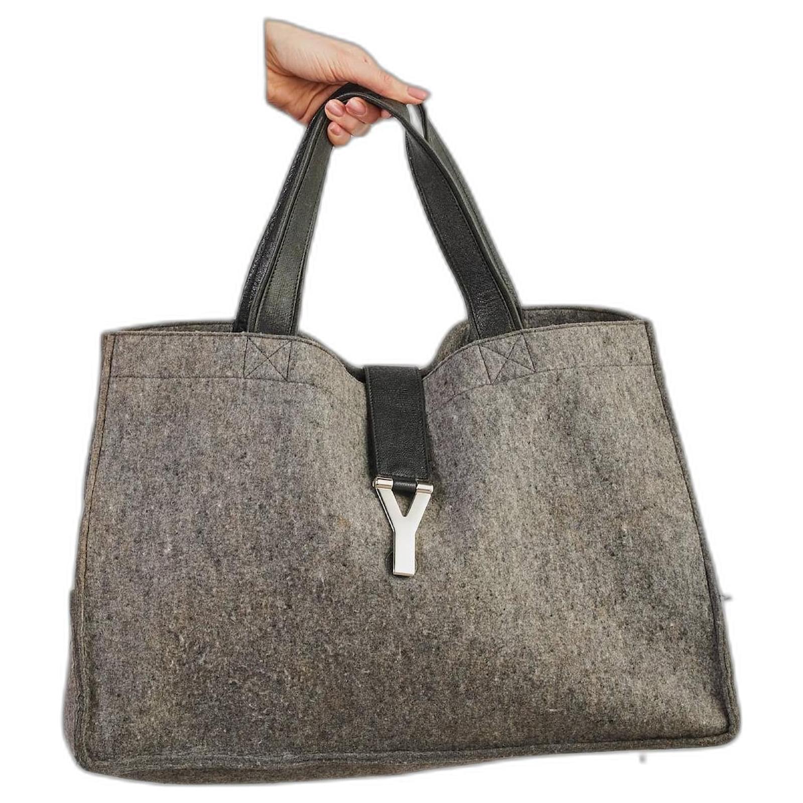 Сумка Yves Saint Laurent Grey ref.453973 - Joli Closet