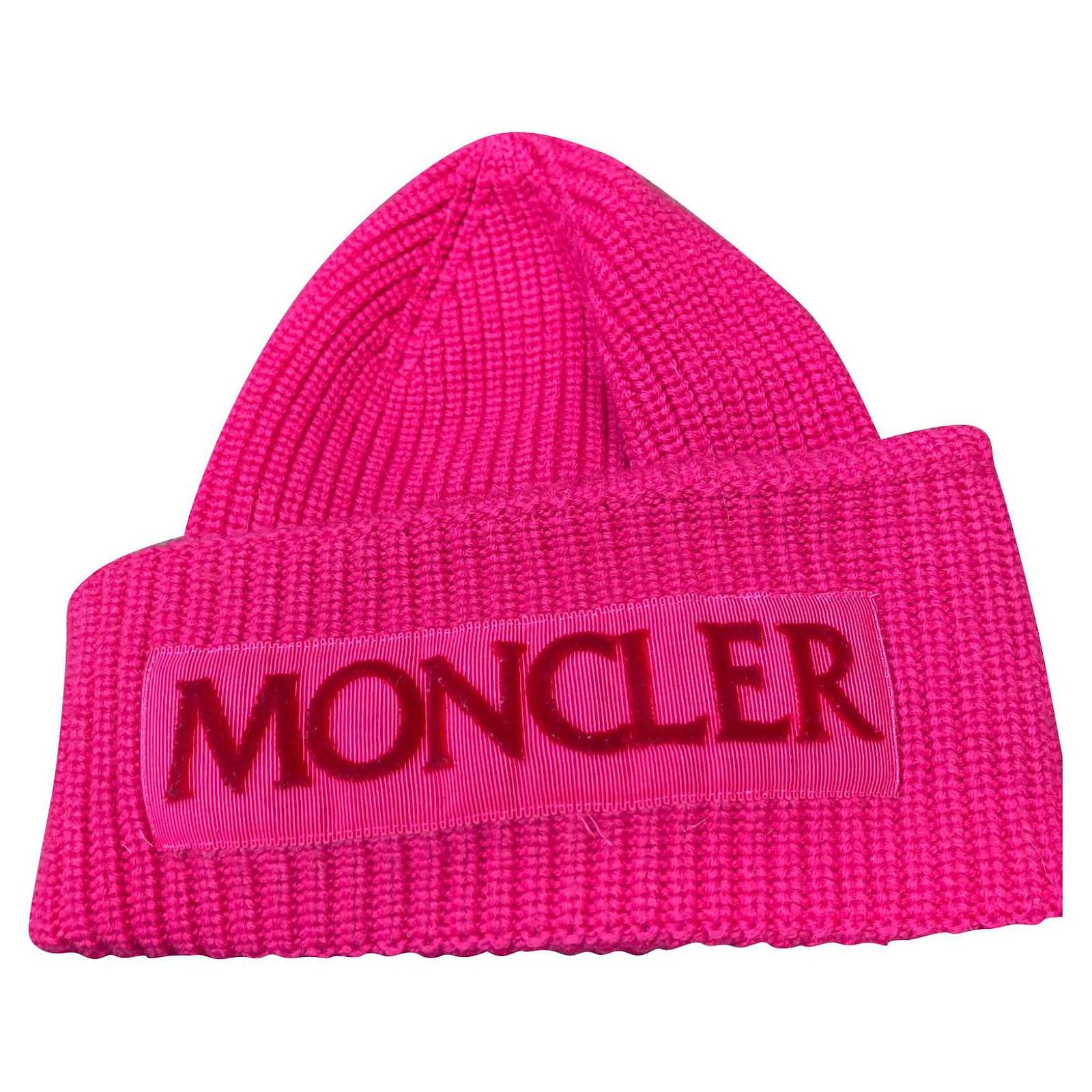 Splendido berretto Moncler raro Rosa Velluto Lana ref.455287 - Joli Closet