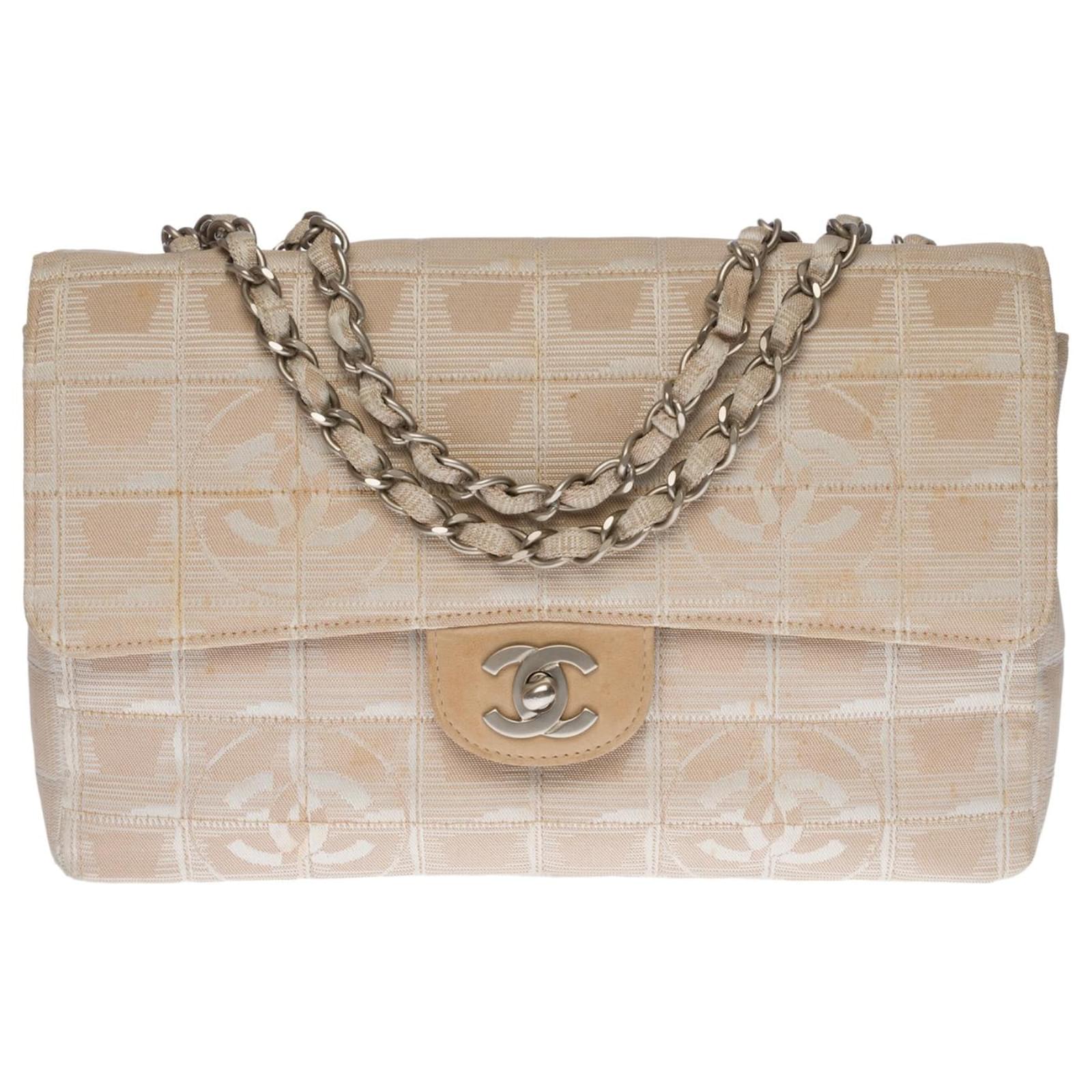 Superb Chanel Timeless/Classique Travel Line flap bag handbag in beige  woven fabric, Matte silver metal trim Nylon ref.455683 - Joli Closet
