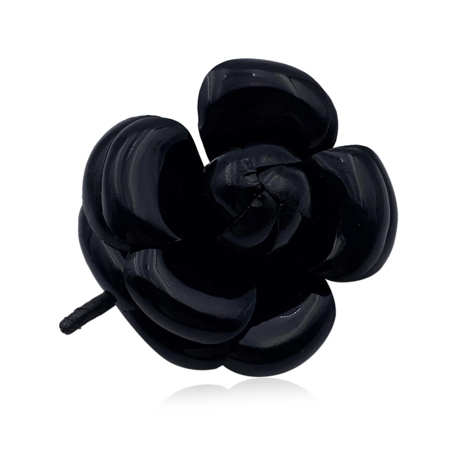 Chanel Vintage Black Plastic Camelia Camellia Flower Pin Brooch ref.456977  - Joli Closet