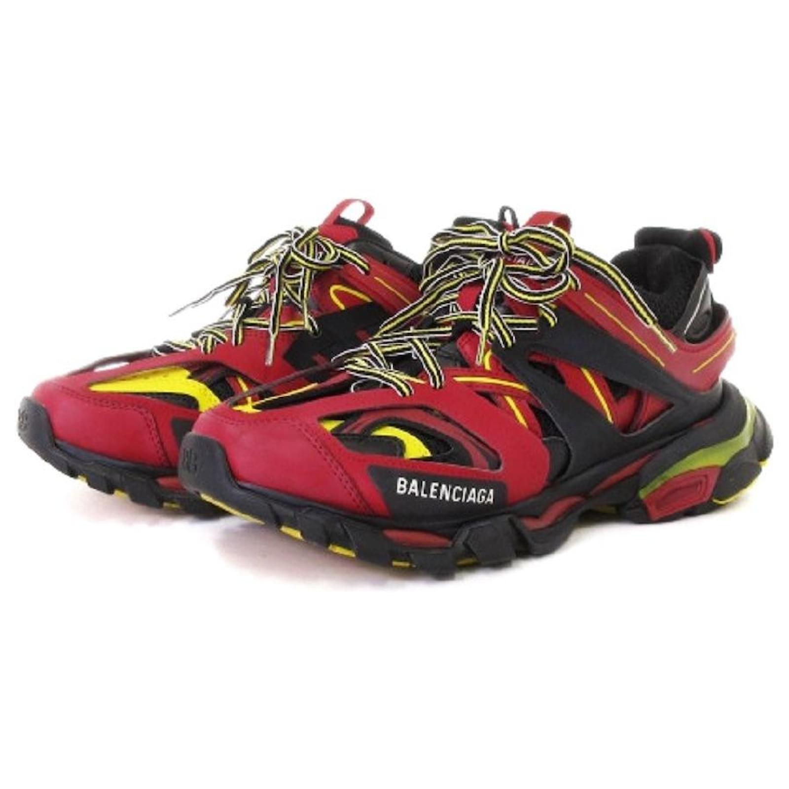 Used] Balenciaga BALENCIAGA TRACK TRAINERS SNEAKER track trainer sneakers 542023 red red 41 27 shoes ☆ AA Black Yellow Rubber ref.458434 - Joli