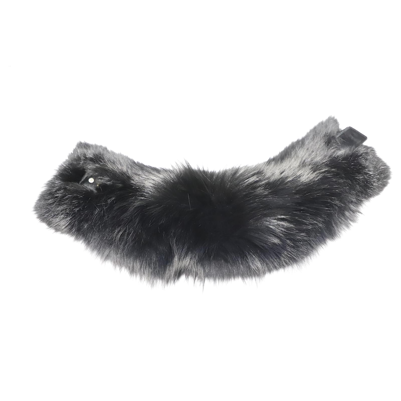 閲覧ありがとうございます！ GUCCI ブラックファーイヤーマフ Gucci Scarf in Black Fox Fur ref.JC458691 (Sold) - Joli Closet