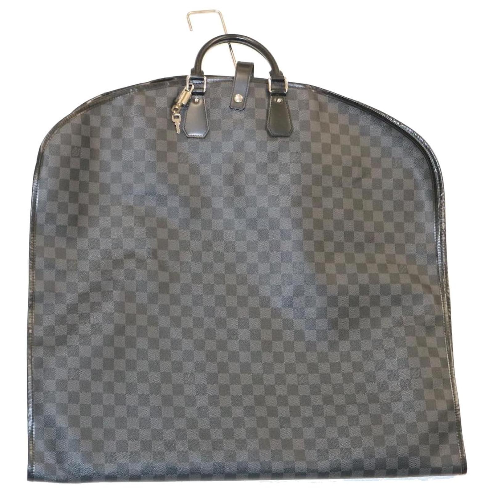 Louis Vuitton, Bags, Authentic Louis Vuitton Damier Graphite Mens Wallet