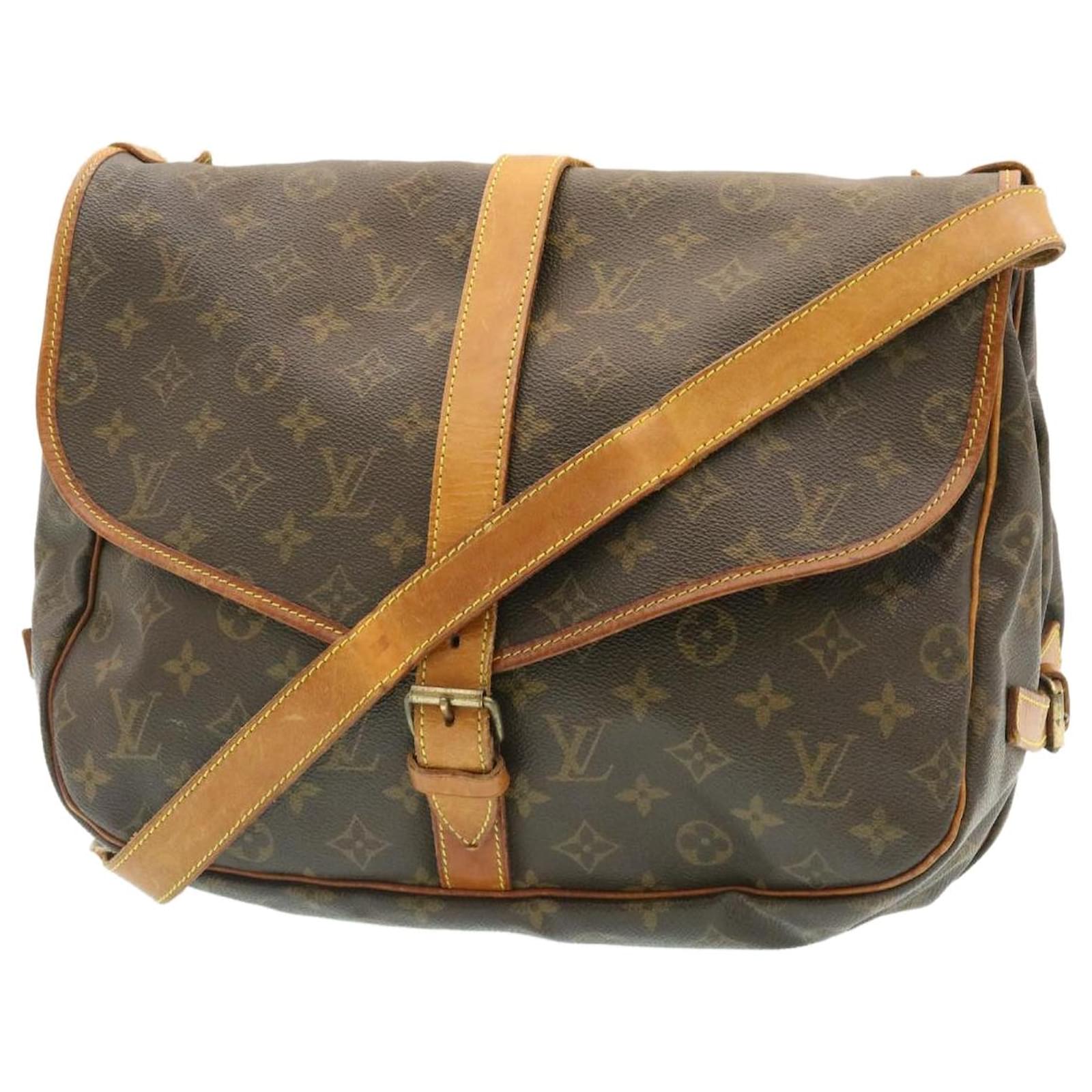 Louis Vuitton Monogram Saumur 35 Shoulder Bag M42254 LV Auth 26876