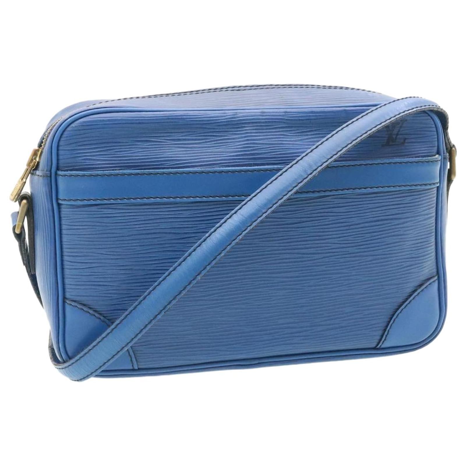 Louis Vuitton Trocadero 23 in Blue