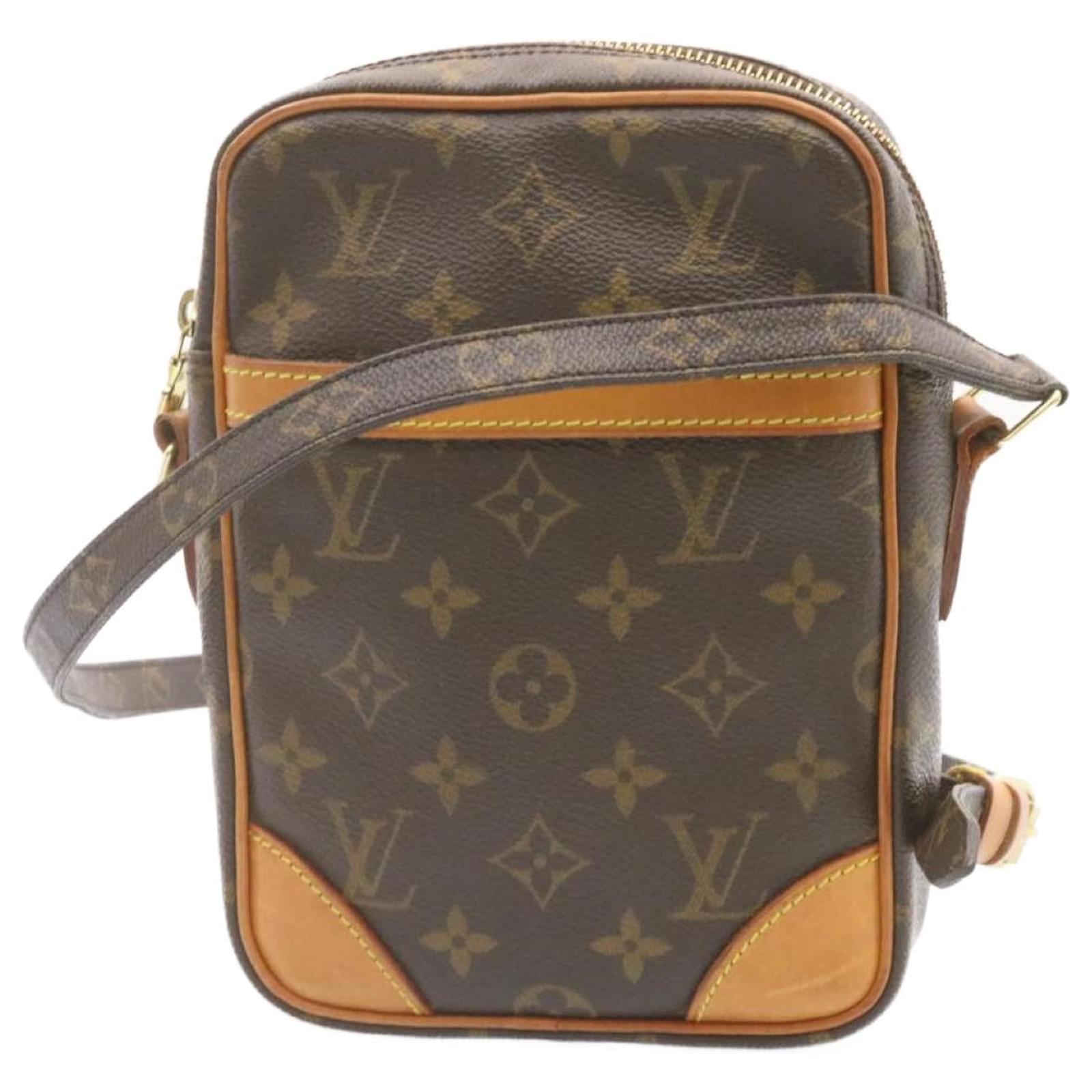 Auth LOUIS VUITTON Danube M45266 Monogram AR0030 Shoulder Bag Monogram  Canvas