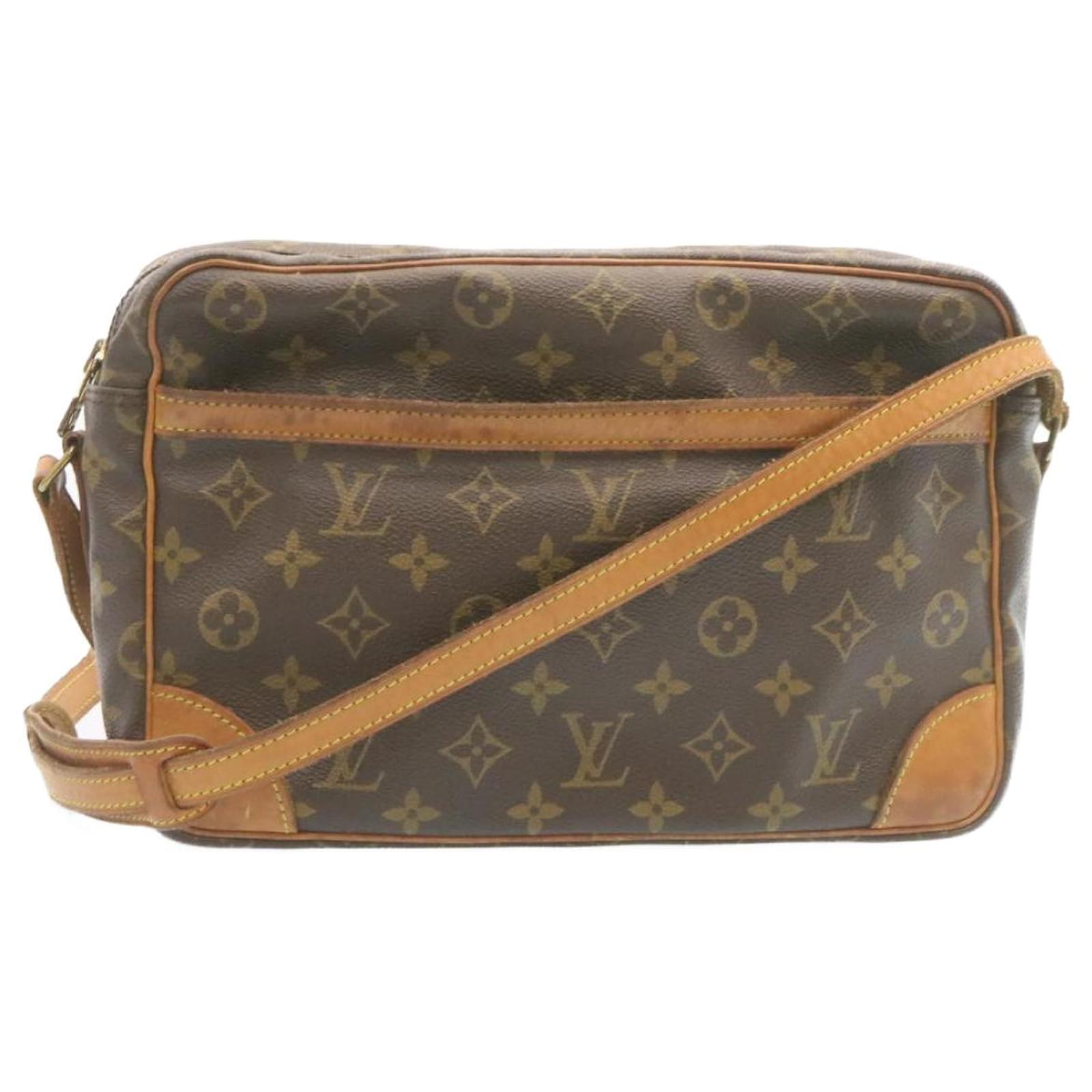 Louis Vuitton Monogram Trocadero 30 Shoulder Bag M51272 LV Auth 42227 Cloth  ref.929318 - Joli Closet