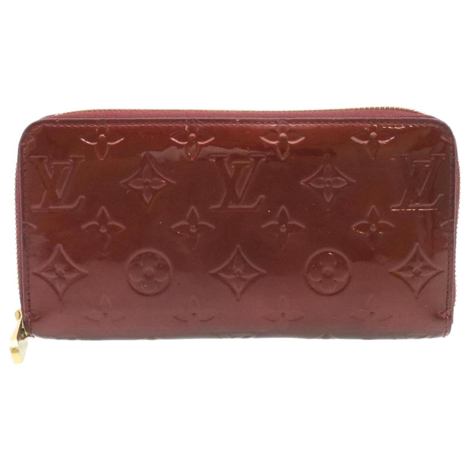 Louis Vuitton Zippy Wallet Red Patent leather ref.462909 - Joli Closet
