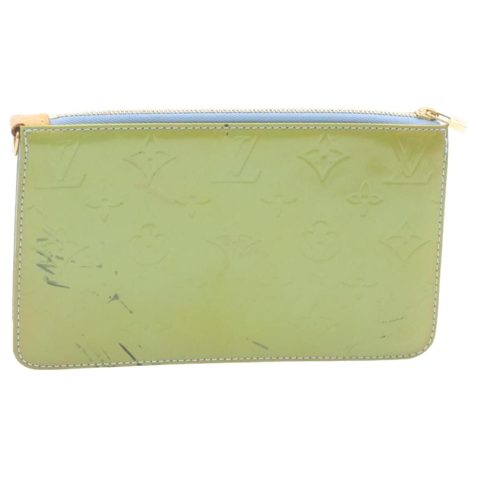 Brand New Louis Vuitton Lexington limited edition Pouch in green patent  leather at 1stDibs