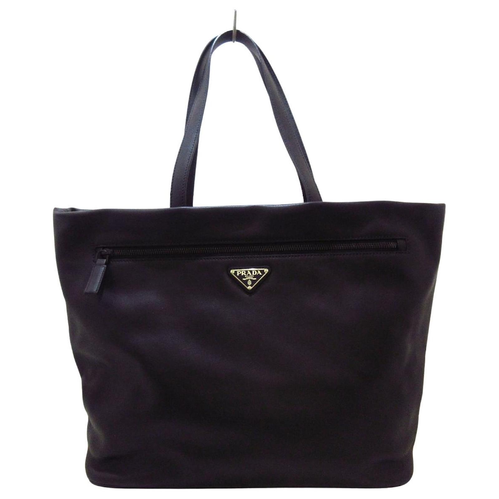 Prada Shoulder bag Black Leather ref.470672 Joli Closet