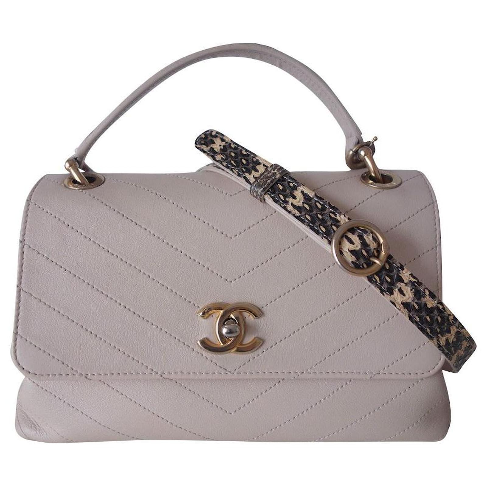 Chanel business affinity bag Beige Leather ref.474068 - Joli Closet