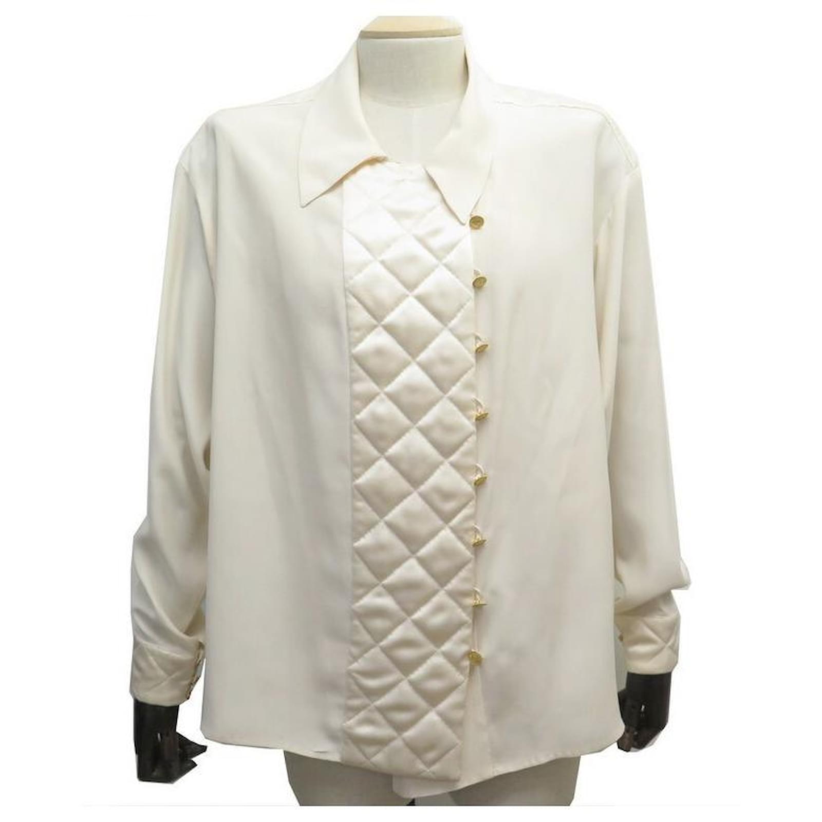 TOP CHANEL COCO BUTTON BLOUSE M 40 BEIGE QUILTED SILK SHIRT ref