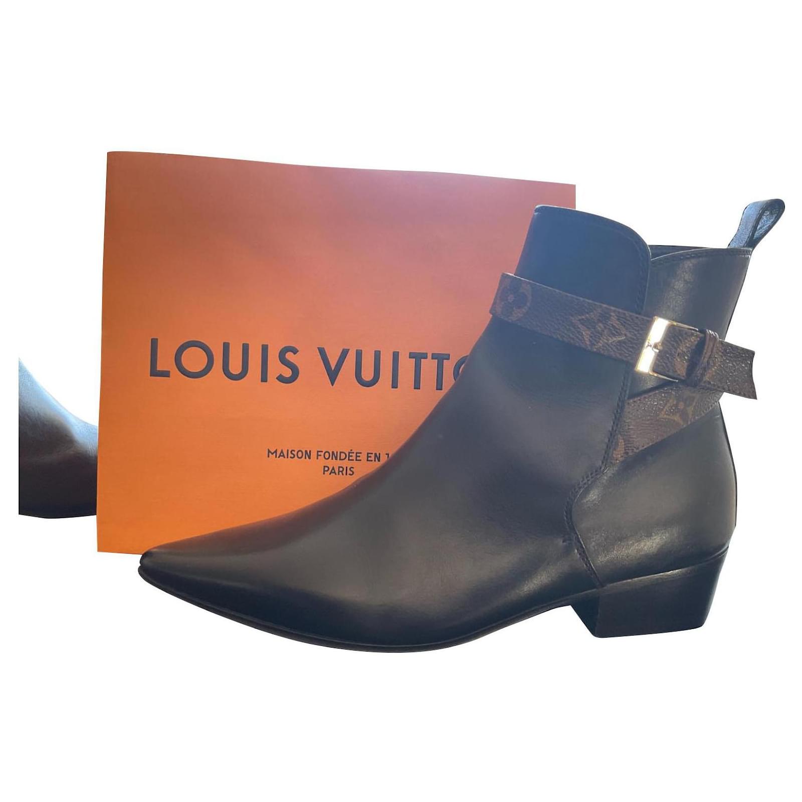 Louis Vuitton Leather Chelsea Boots - Black Boots, Shoes