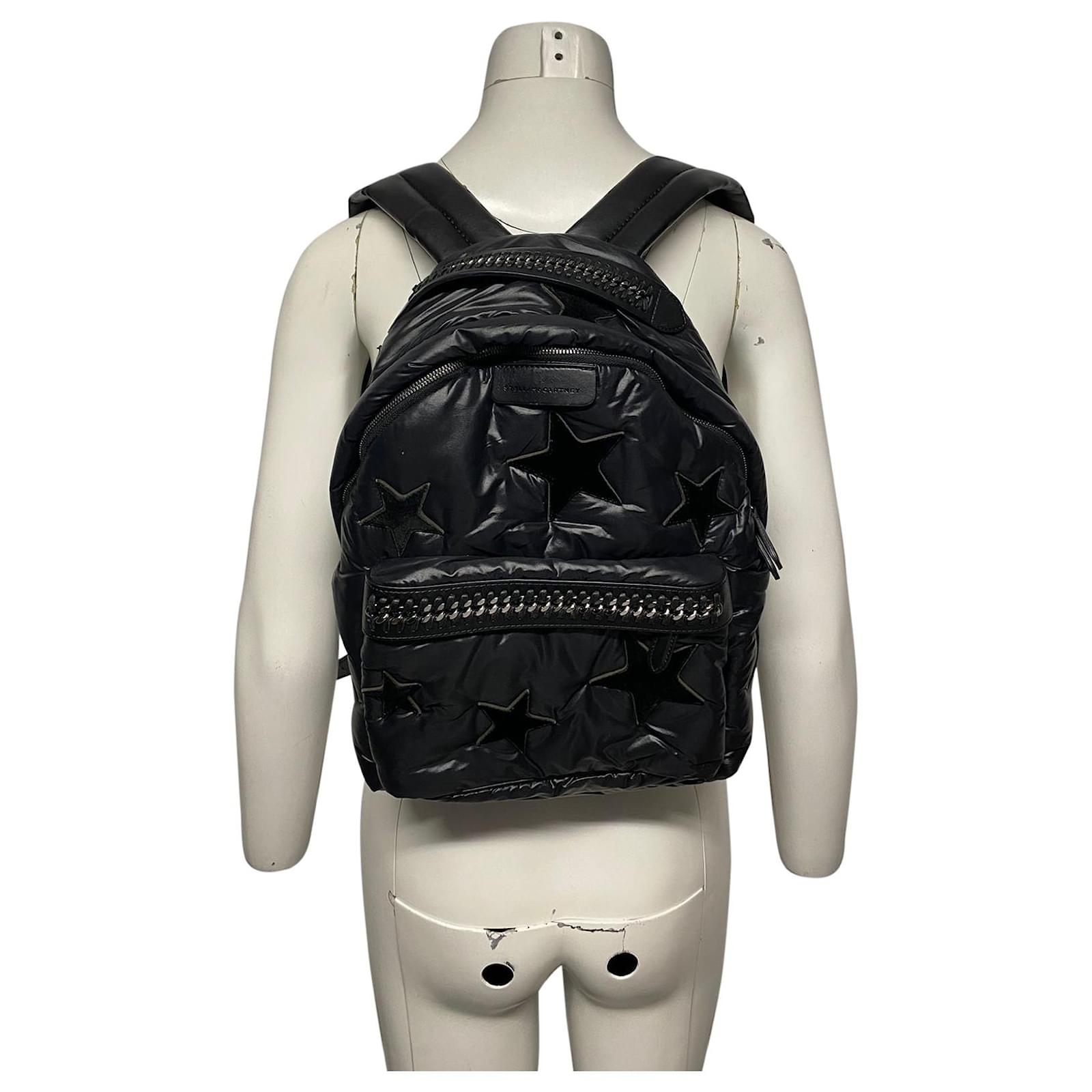 Stella Mc Cartney Mochila Stella McCartney Falabella Star en piel sintética  negra Negro Sintético Polipiel ref.477755 - Joli Closet