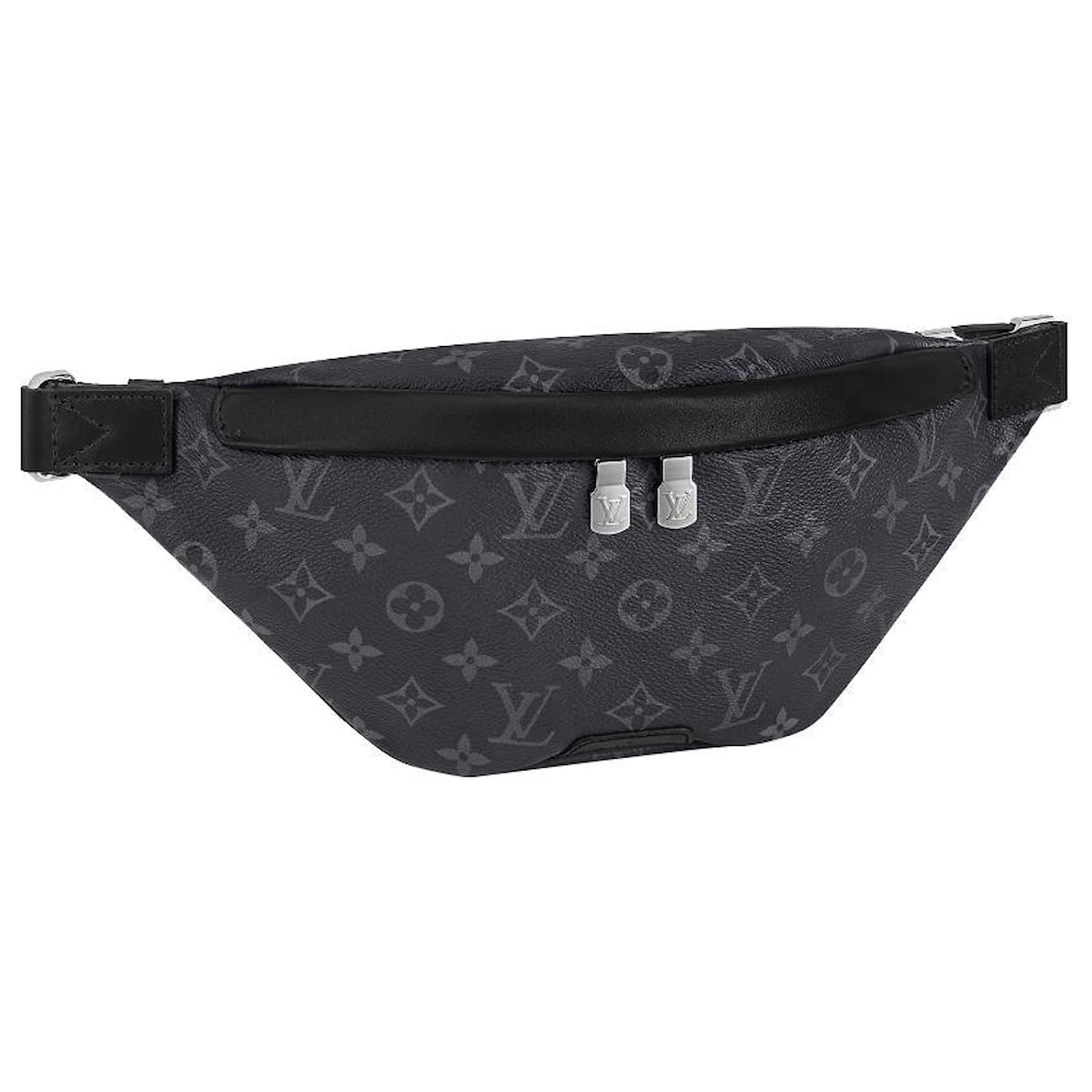 Louis Vuitton Discovery Bumbag PM (Fanny Pack)