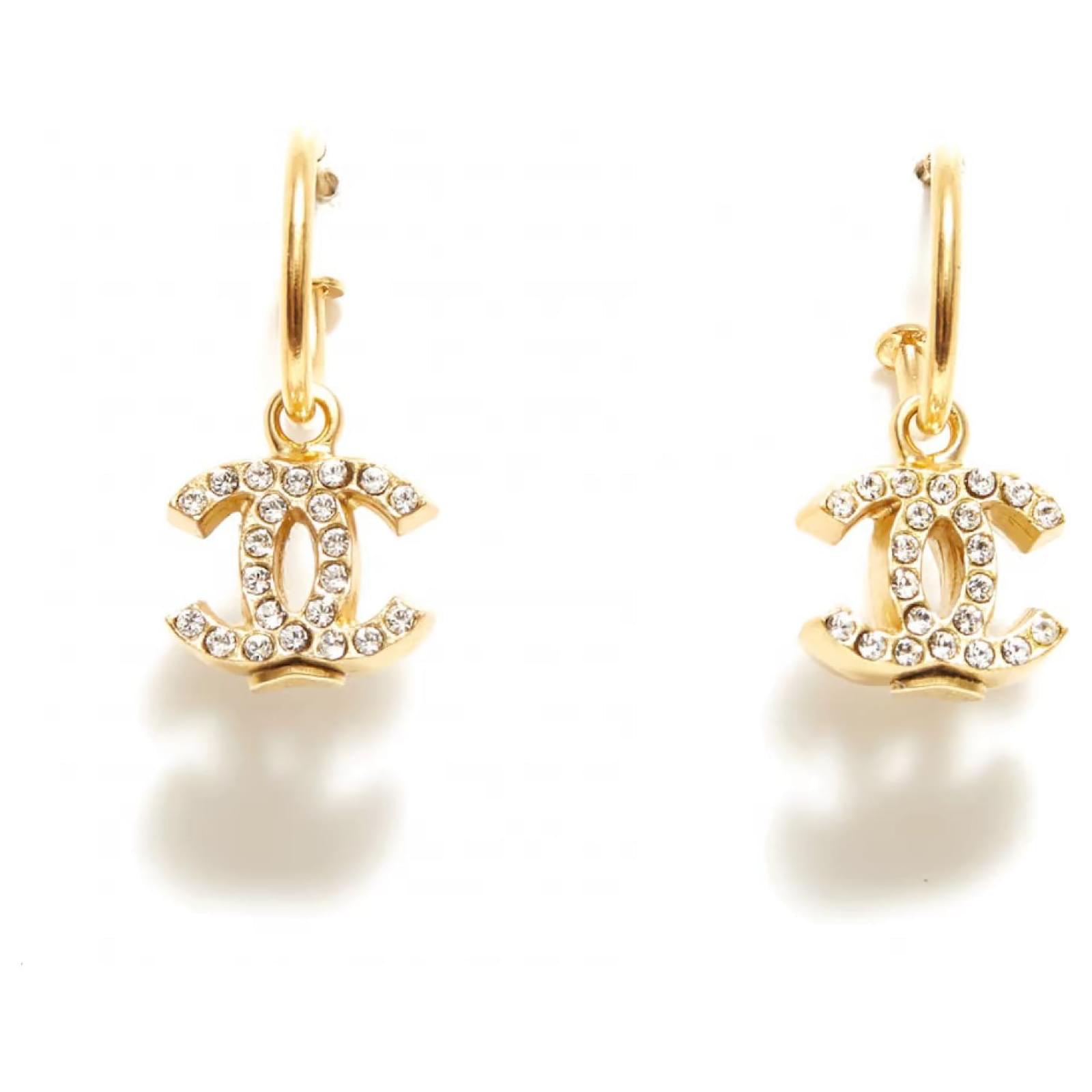 Chanel Vintage Gold CC Hoop Turn-Lock Dangling Earrings - Luxury Reborn