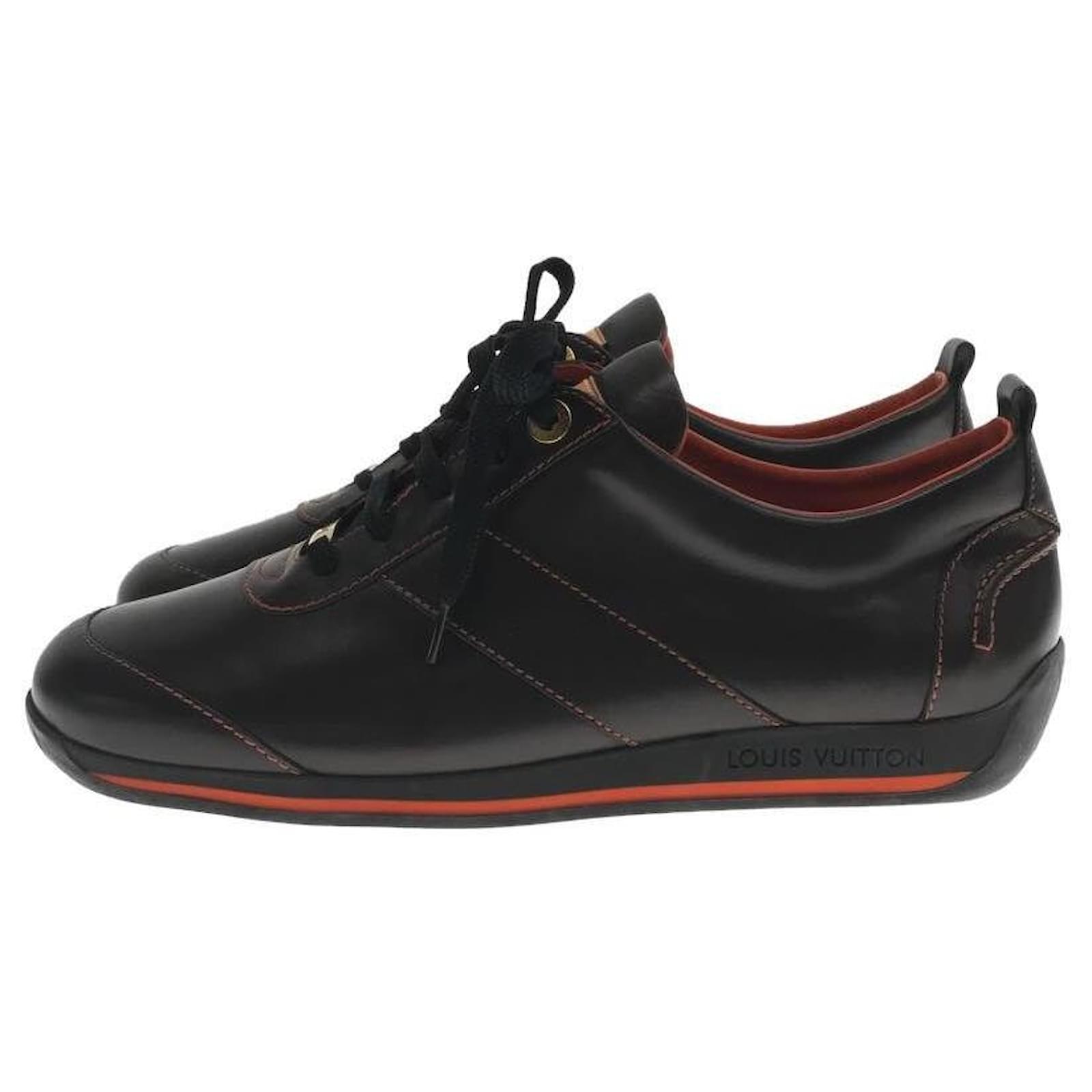 LOUIS VUITTON Zapatillas deportivas de piel con suela de goma / Reino  Unido6.5 / BRW / cuero / piezas de latón / costura naranja Castaño  ref.485446 - Joli Closet