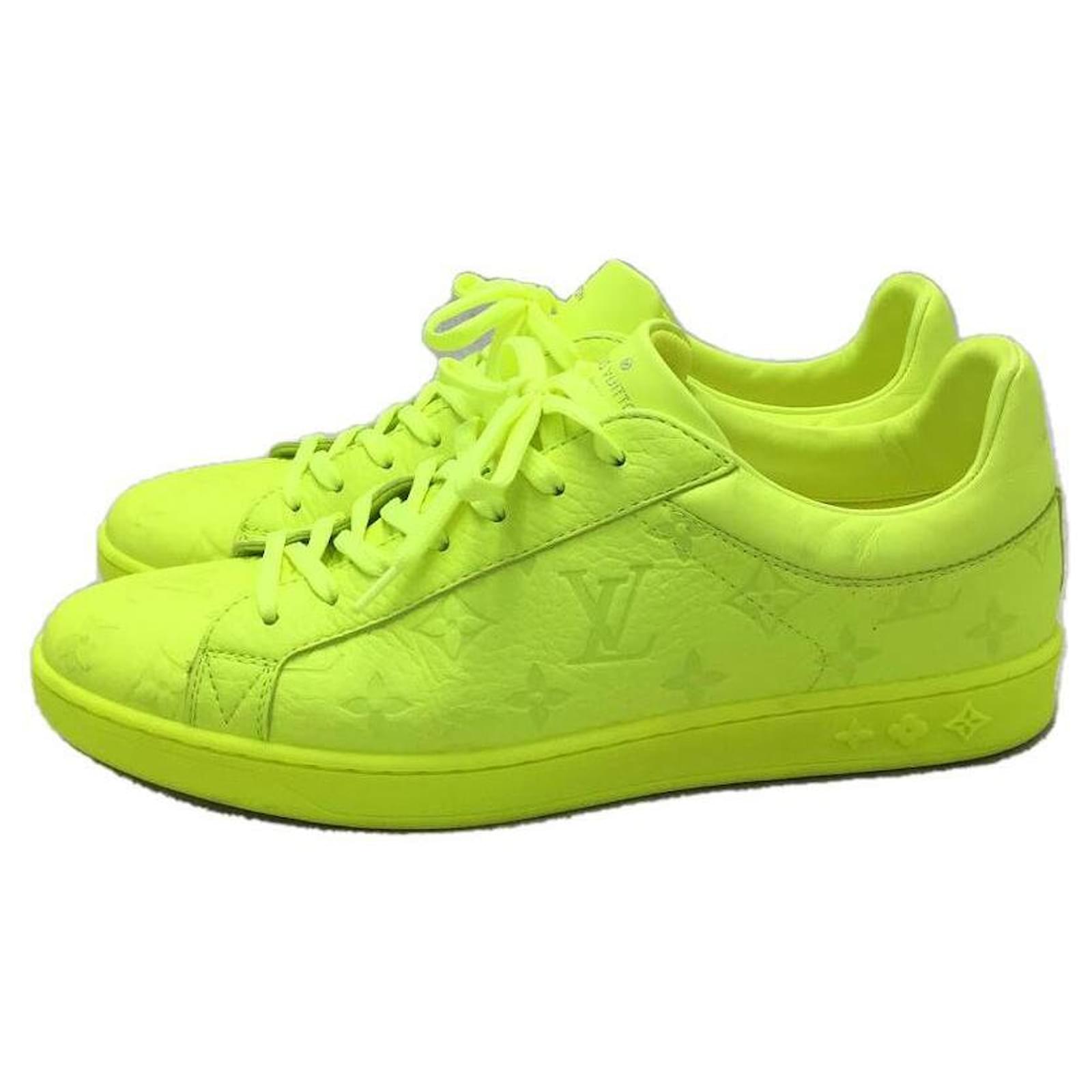 LOUIS VUITTON Calfskin Luxembourg Sneakers 7 White Green 624130