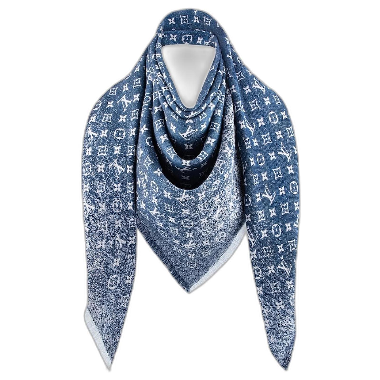 hykleri Frem mikro Louis Vuitton LV denim shawl new Blue Silk ref.485736 - Joli Closet