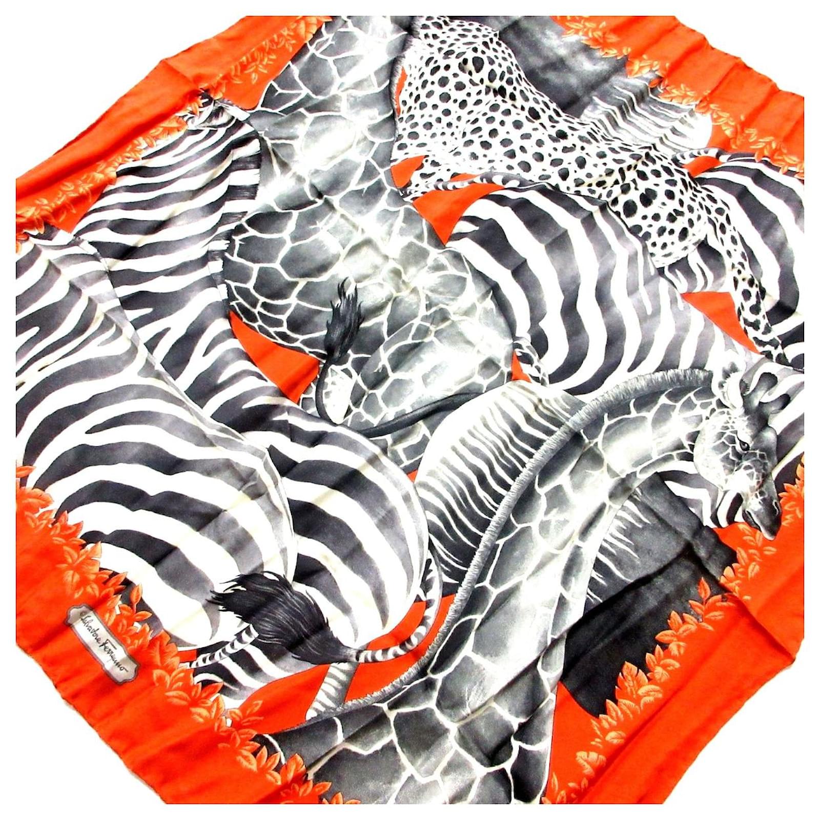 Salvatore Ferragamo Scarf Multiple colors Silk ref.487575