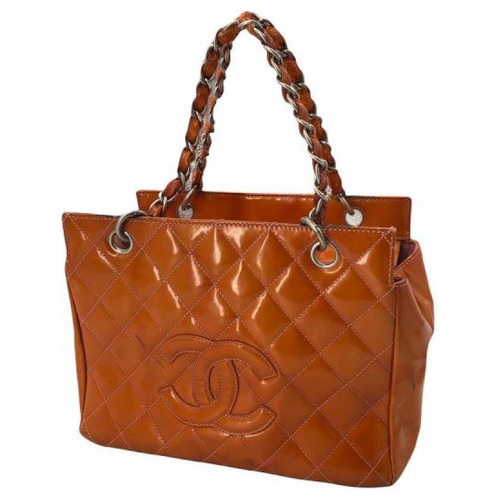 Used] Chanel / CHANEL Chain Shoulder Bag Tote Bag 6s Patent Leather Orange  Ladies ref.490784 - Joli Closet