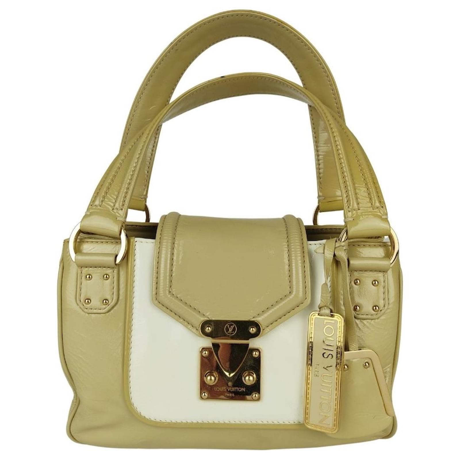 Louis Vuitton handbag in patent leather Beige ref.492294 - Joli Closet