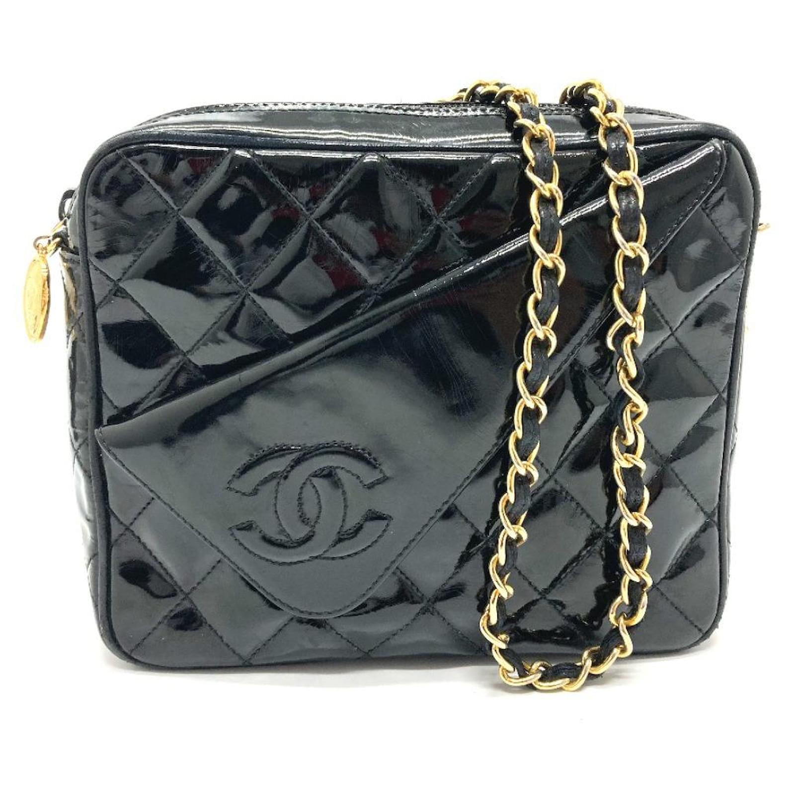 Used Chanel Chain Shoulder Bag/Enamel/Black/Bag With Guarantee