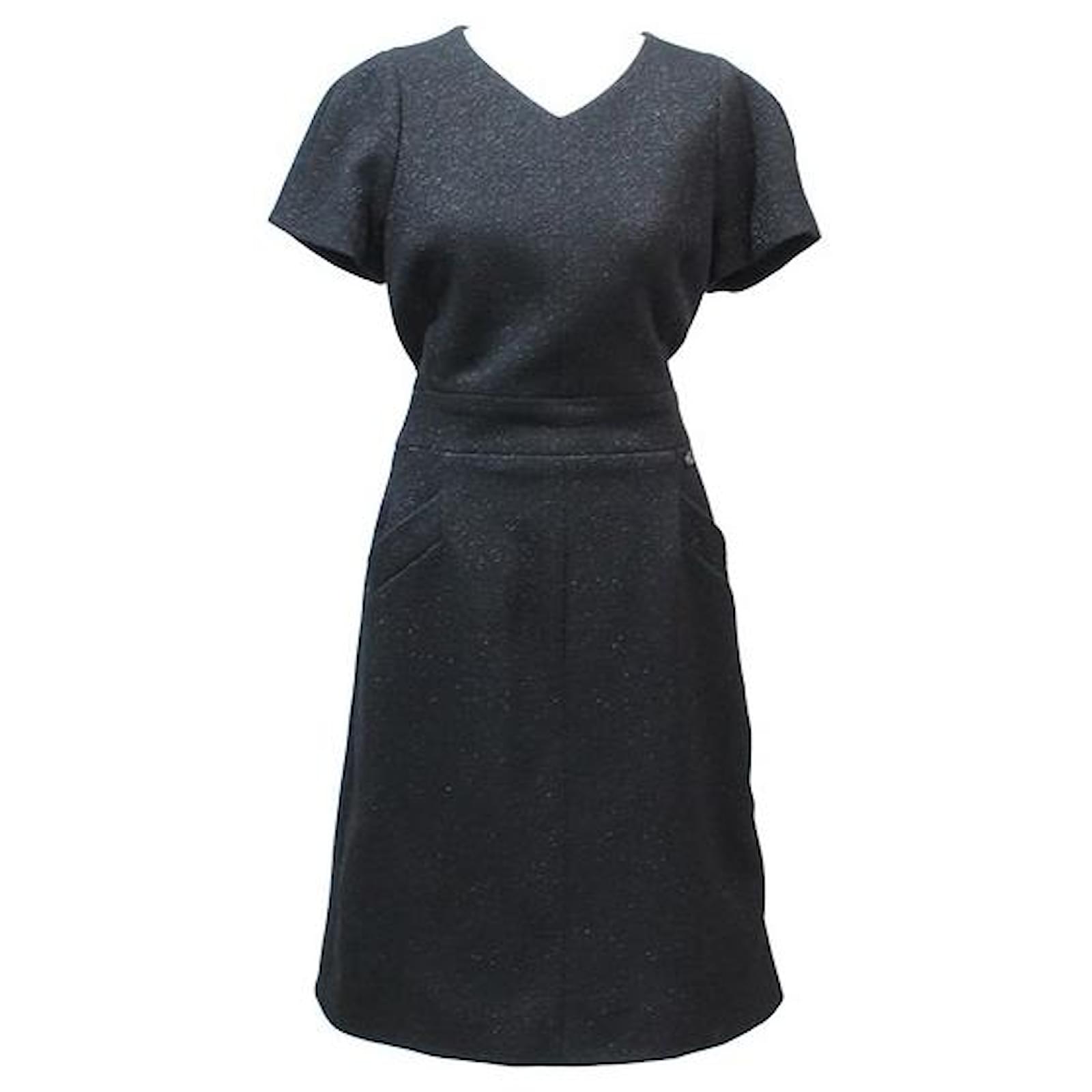 Chanel Dresses Black Wool ref.493972 - Joli Closet