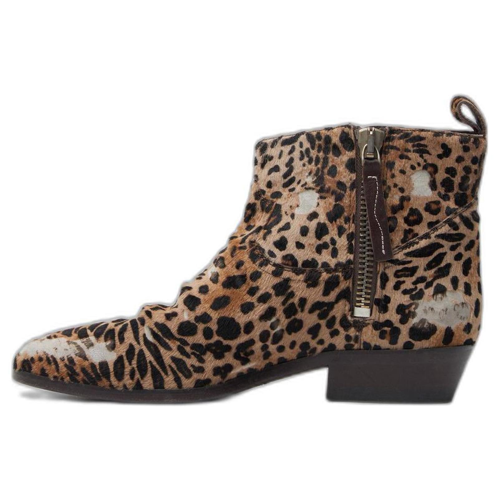 Golden goose 2025 leopard boots