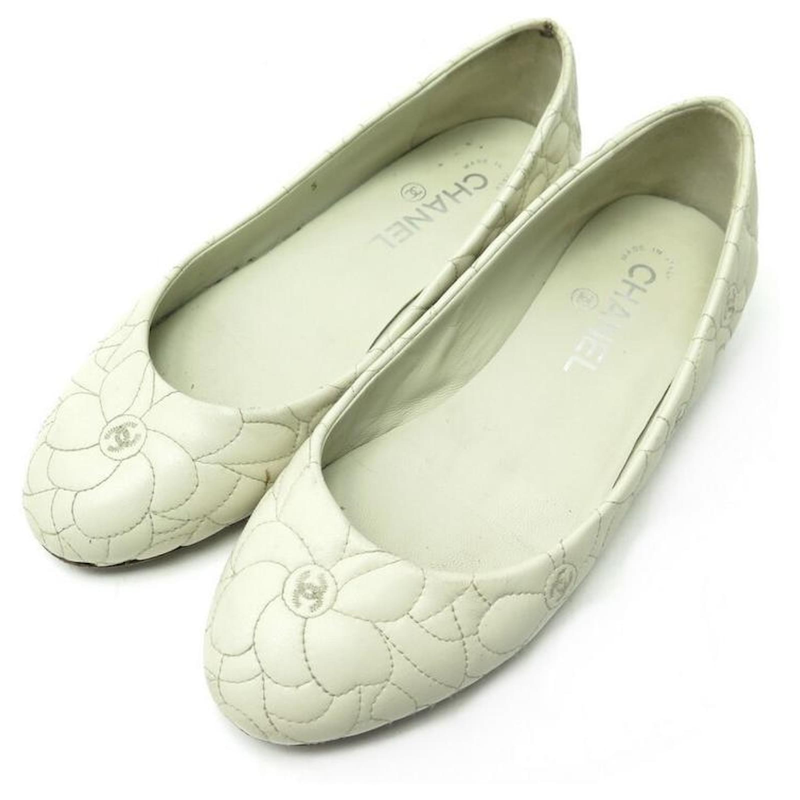 CHANEL CAMELIA G SHOES27322 36.5 FLAT SHOES CREAM LEATHER BALLERINAS