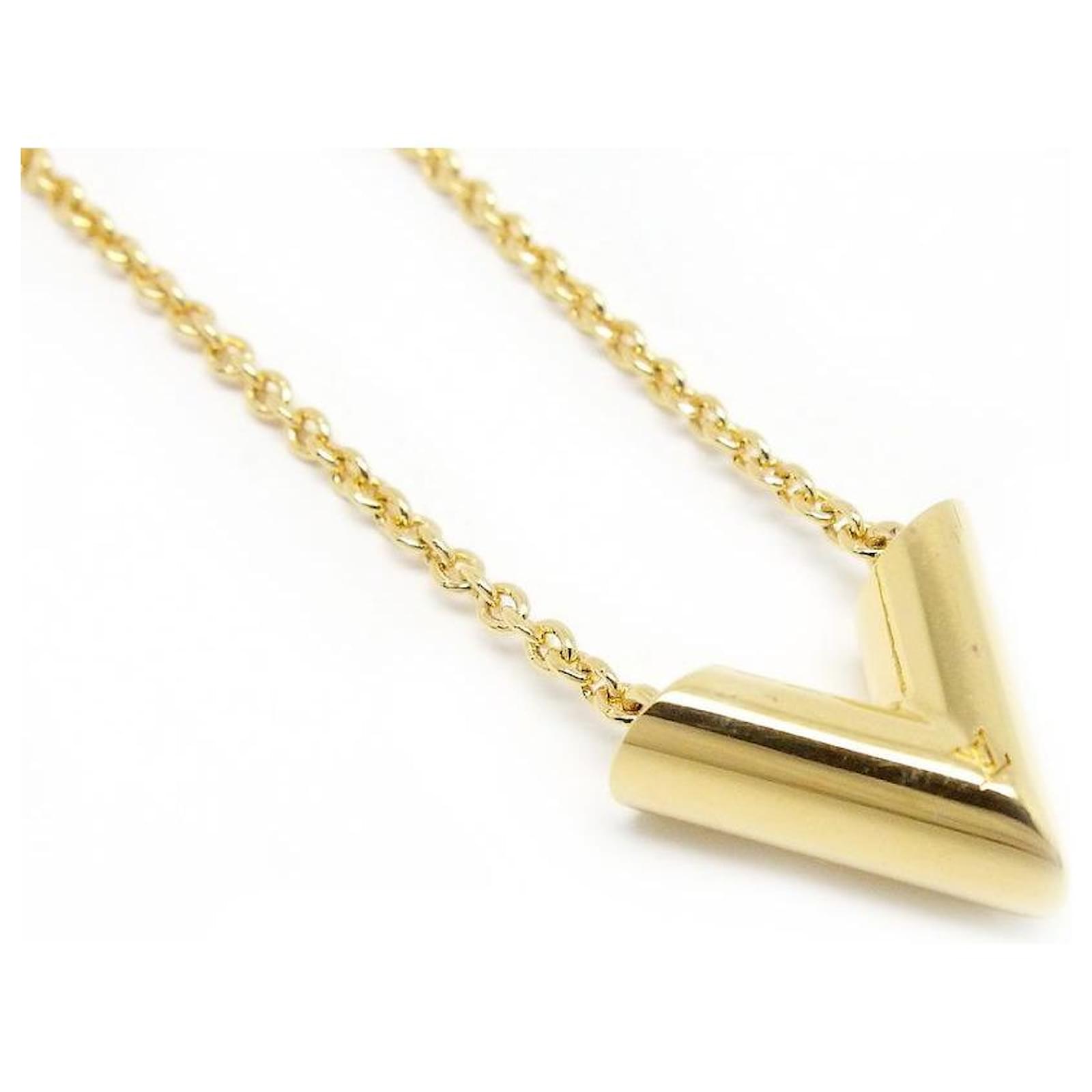 Used] LOUIS VUITTON Louis Vuitton GP M61083 Necklace Essential V Golden  Gold-plated ref.497484 - Joli Closet
