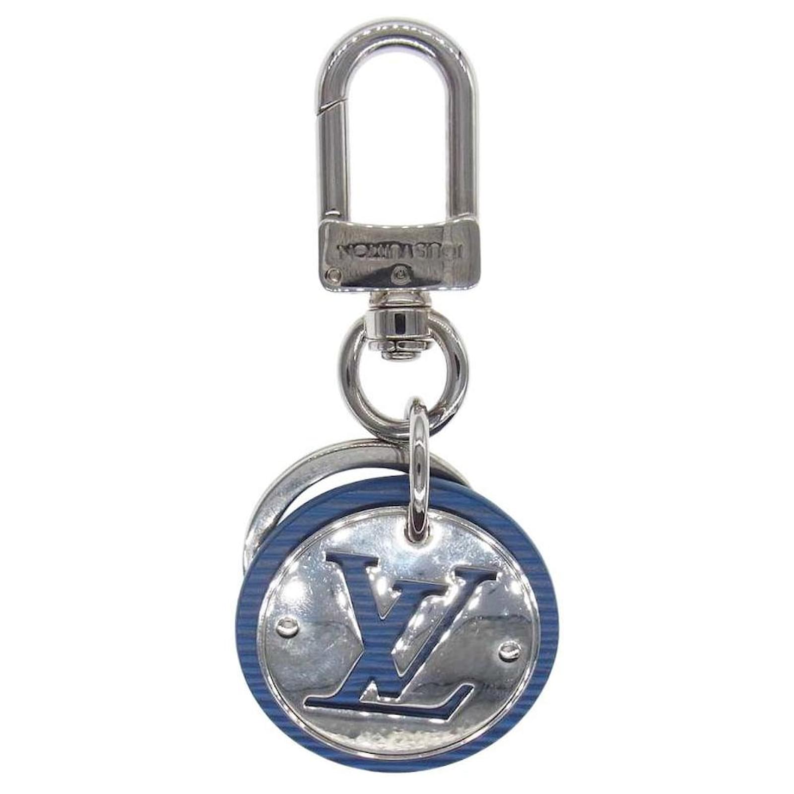 Louis Vuitton Porto Cle LV Circle Keychain Silver Hardware Round