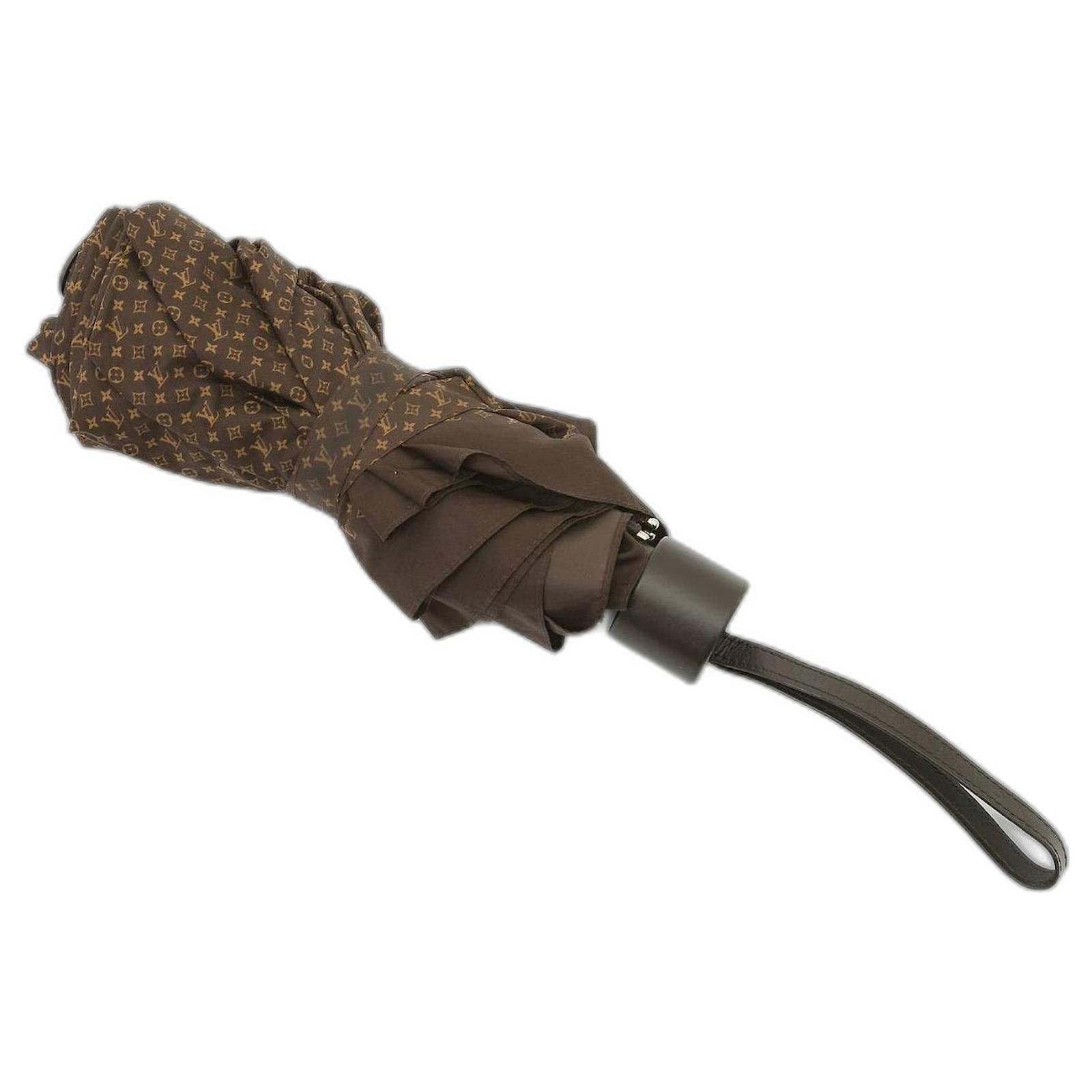 Parapluie Louis Vuitton 120 euros - Les trésors de cici