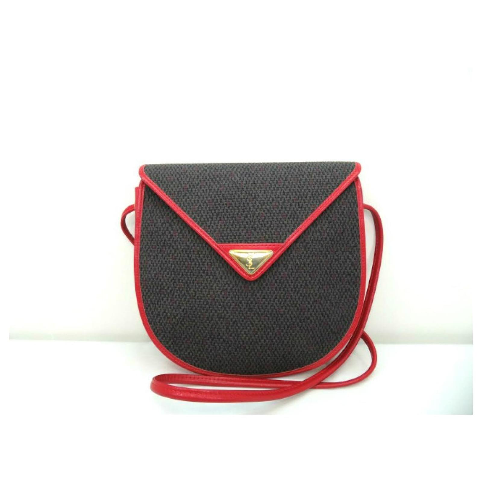 Yves Saint Laurent [Used] YVESSAINT LAURENT Shoulder bag Black ref