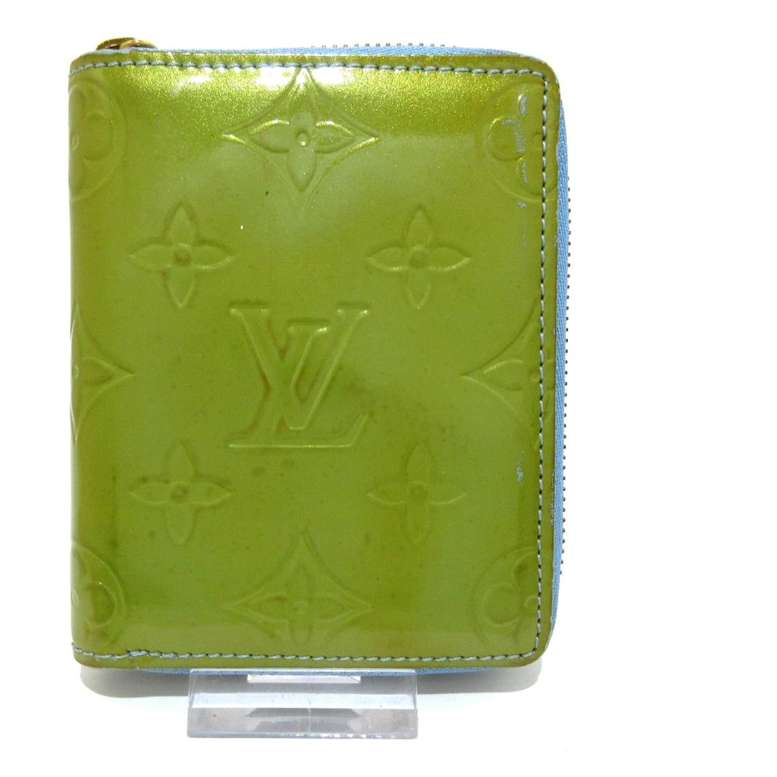 Louis Vuitton Zippy Coin Purse Green Patent leather ref.503846 - Joli Closet