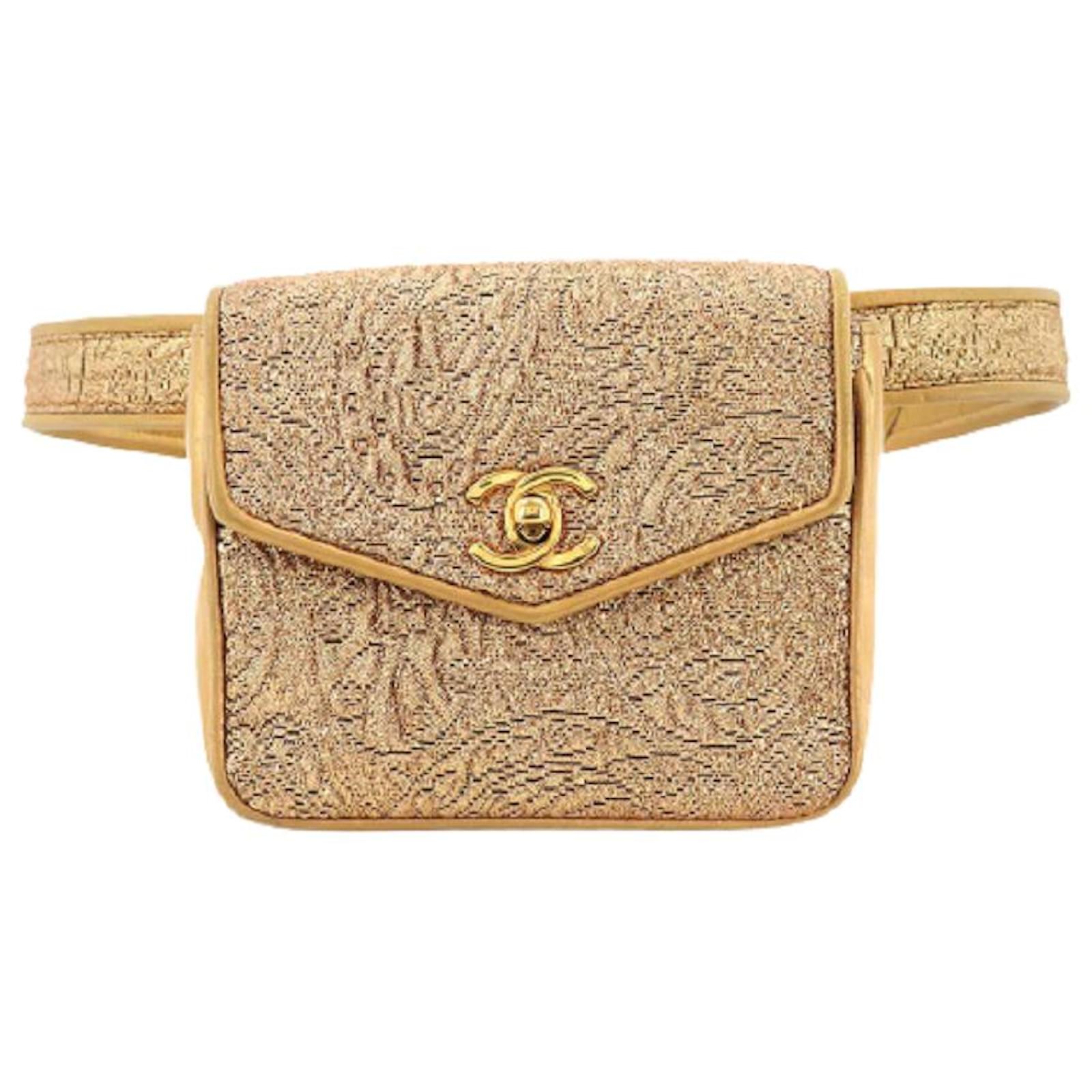 Used] Chanel Nishijin-ori Coco Mark Waist Bag Pouch Embroidery Leather Gold  Vintage Gold Metal Fittings Golden ref.506638 - Joli Closet