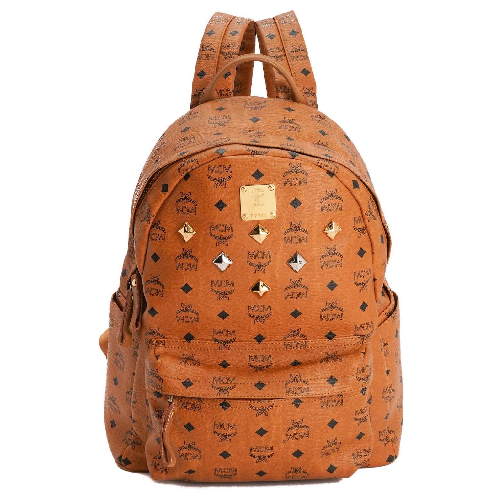 Sac à Dos MCM Clouté Bleu – Avec Pochette Amovible Et Sangle – Occasion