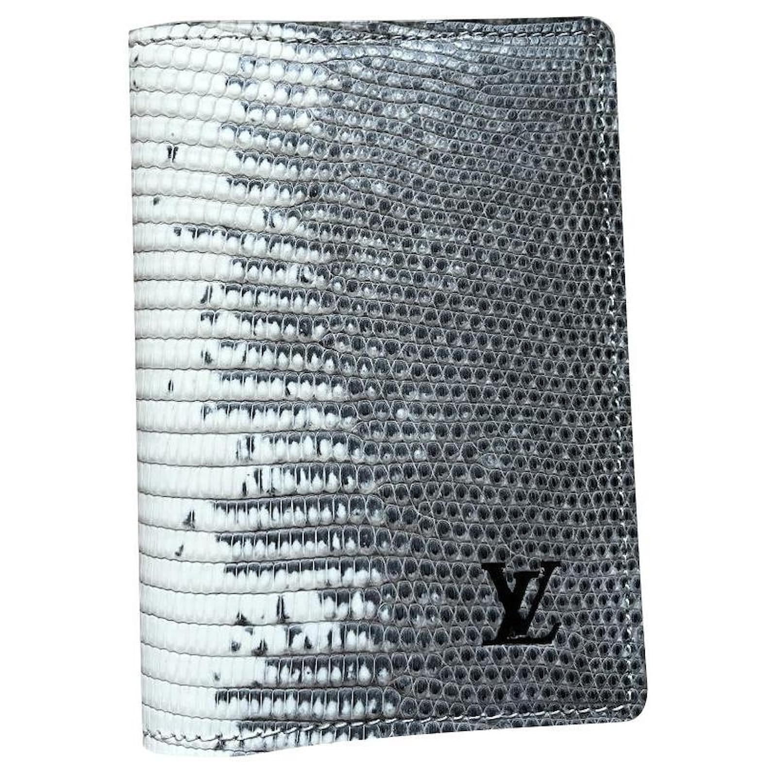 Louis Vuitton Pocket organizer White Grey Exotic leather ref.508741 - Joli  Closet