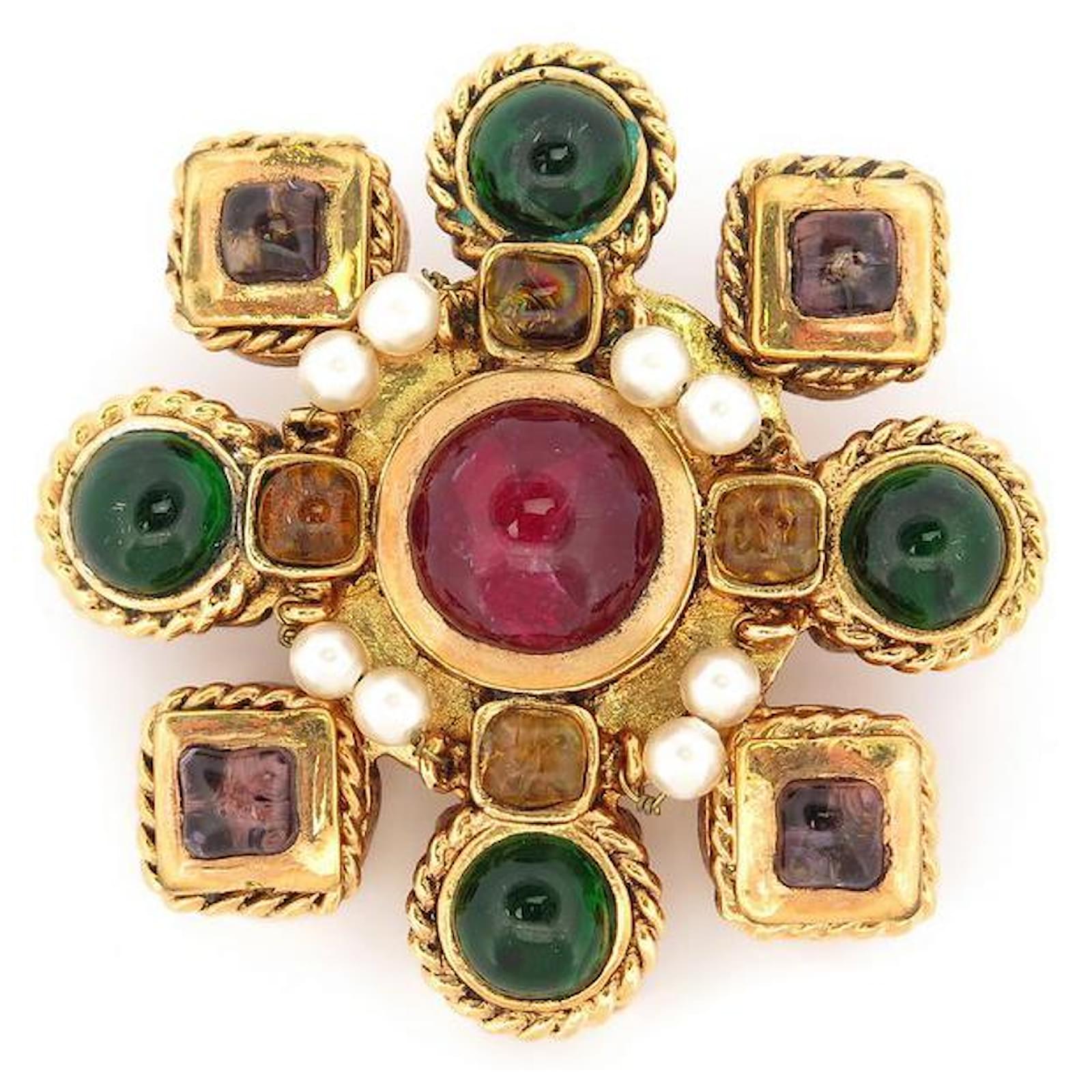 Other jewelry VINTAGE CHANEL GRIPOIX CIRCA BROOCH 1970 GLASS