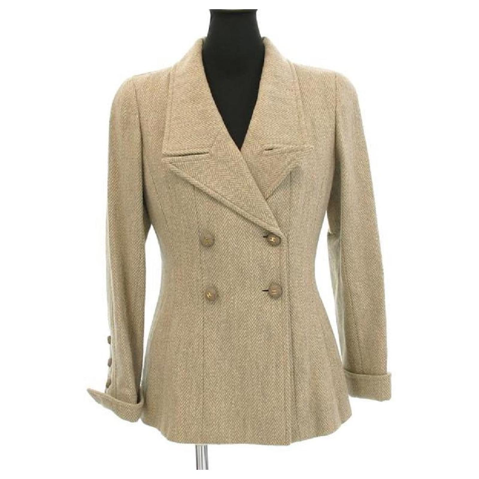 Used] Chanel Jacket Beige Wool ref.509549 - Joli Closet