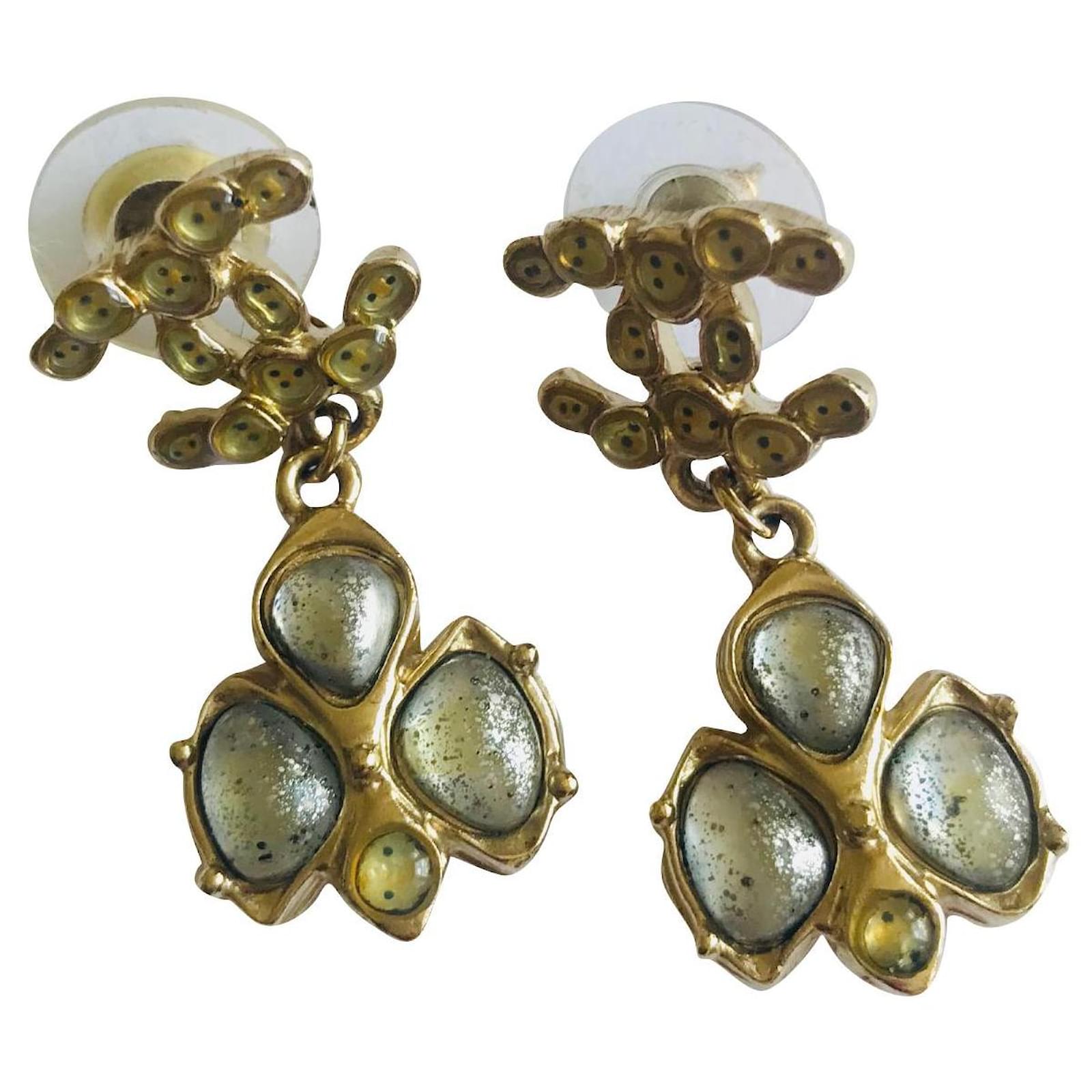 Chanel CC Drop Earrings Silvery Gold hardware Metal ref.510471 - Joli Closet