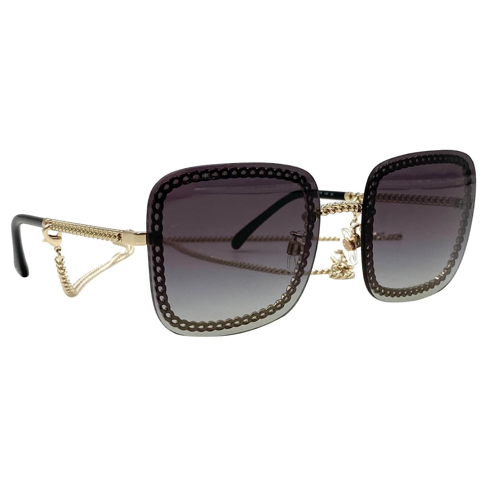 New square Chanel sunglasses Golden Grey Metal ref.511964 - Joli
