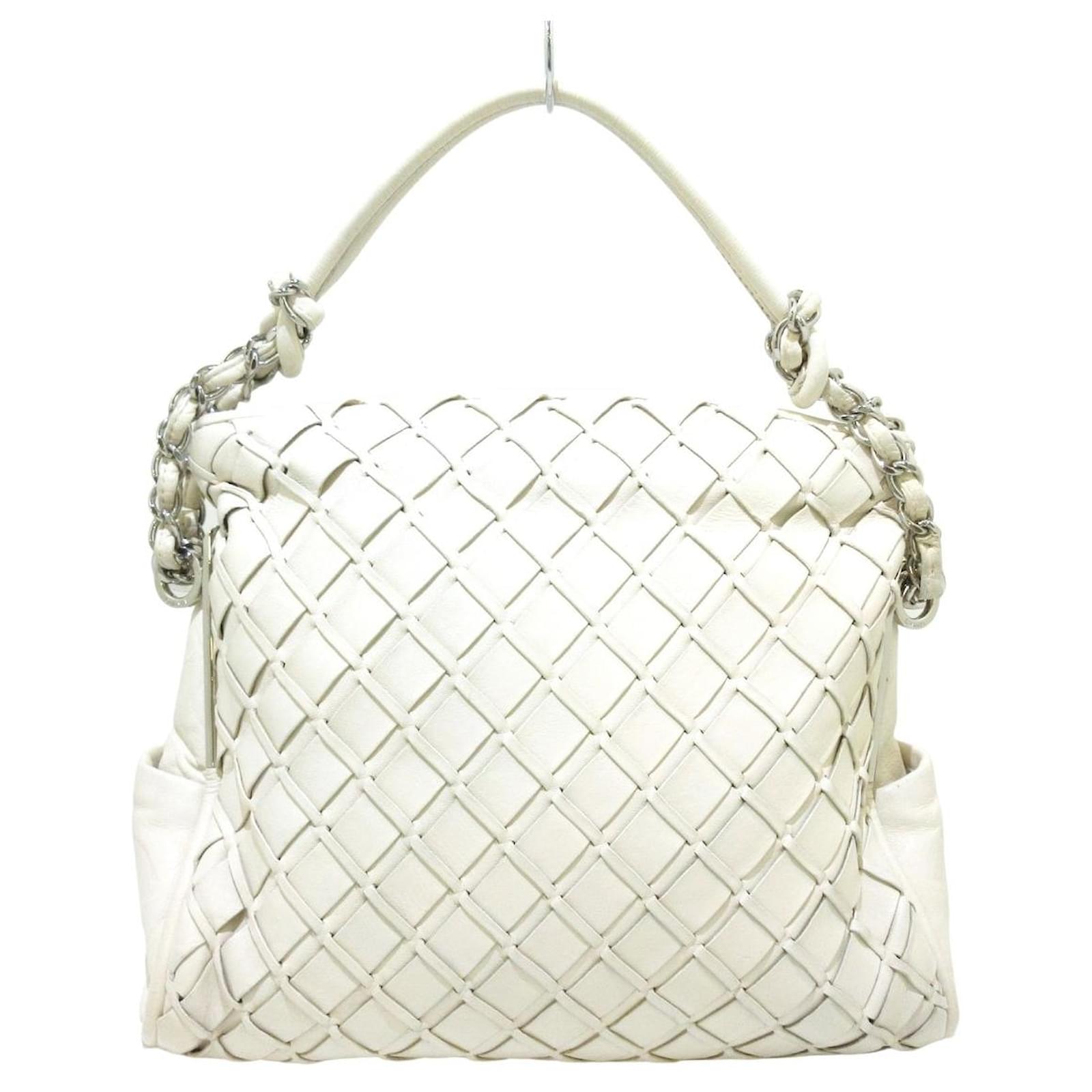 Chanel handbag White Leather ref.513167 - Joli Closet