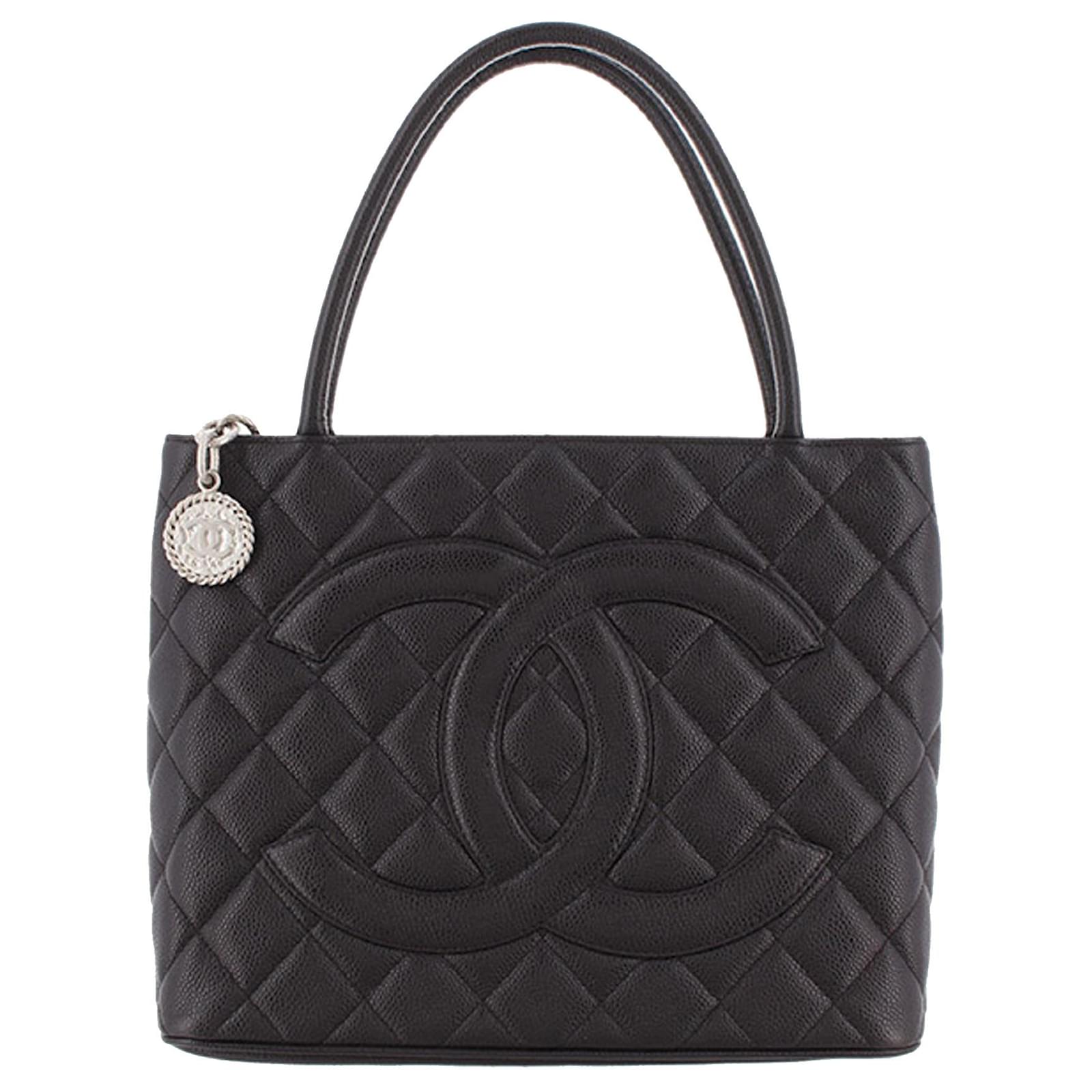 Chanel Black Medallion Caviar Leather Tote Bag ref.515028 - Joli Closet