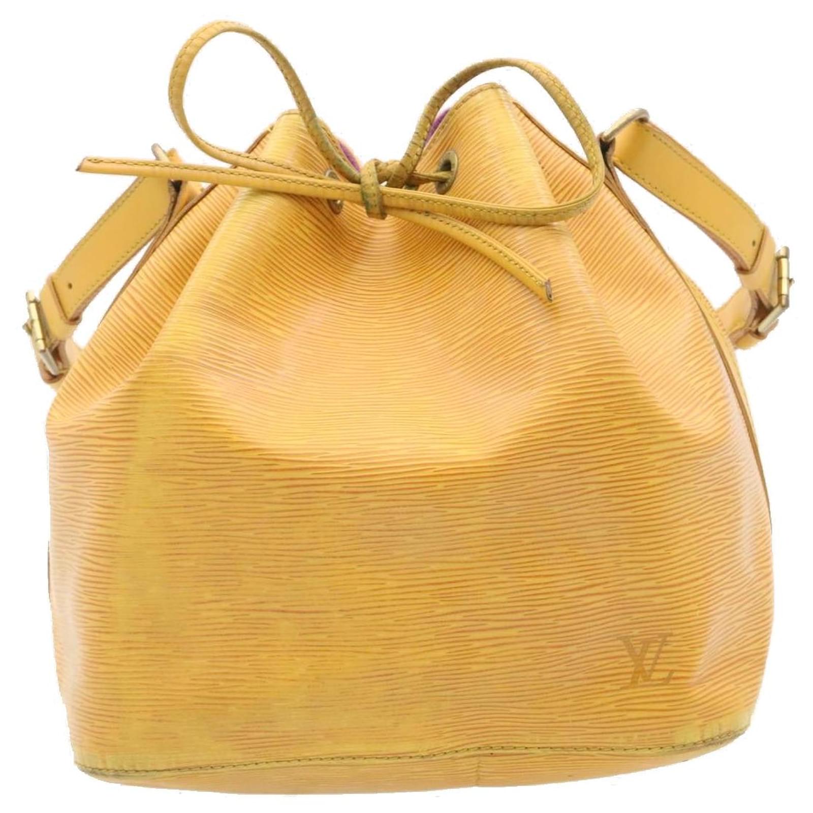 Noe Louis Vuitton Noé Yellow Leather ref.515184 - Joli Closet