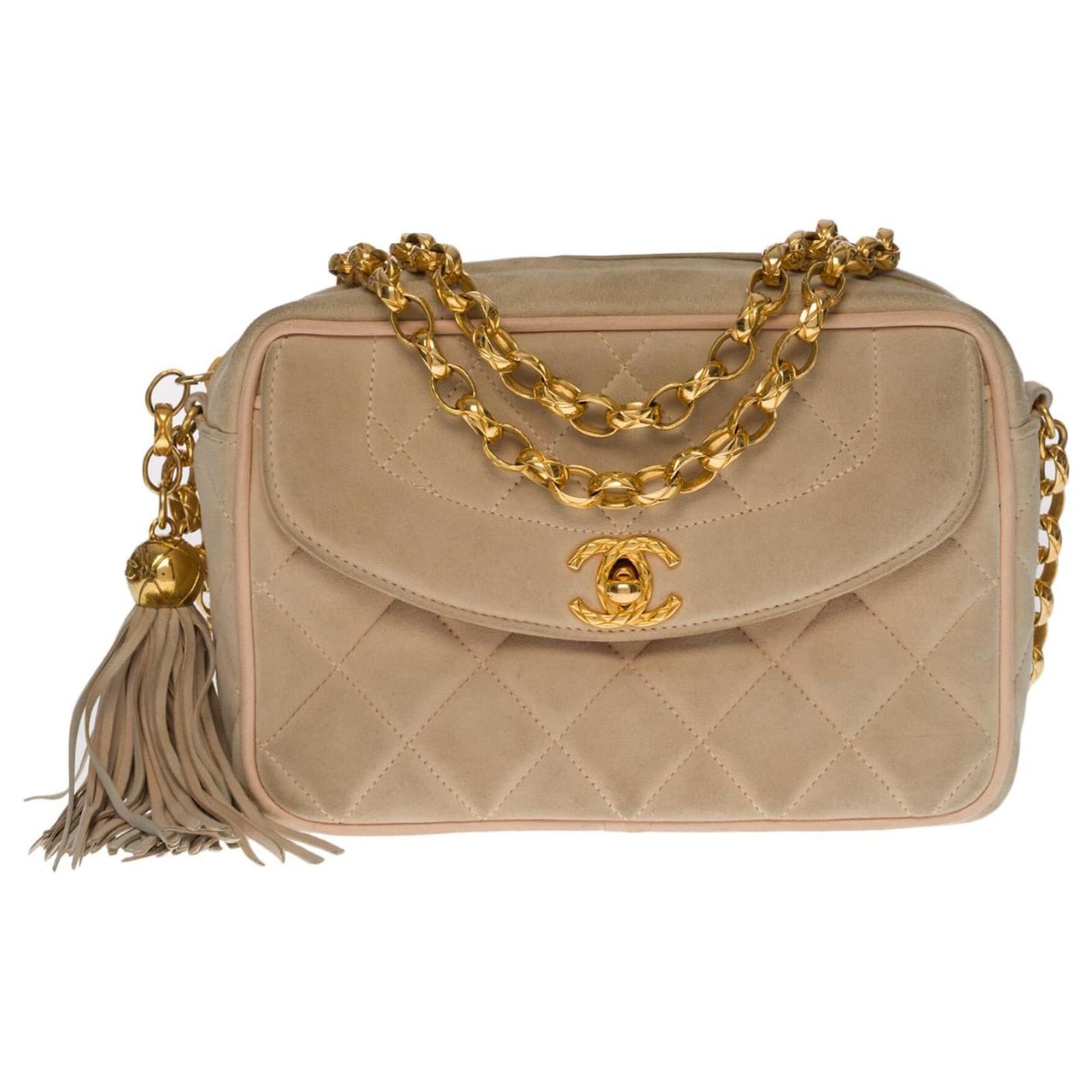 Chanel Beige Quilted Leather Vintage Camera Bag Chanel | The Luxury Closet