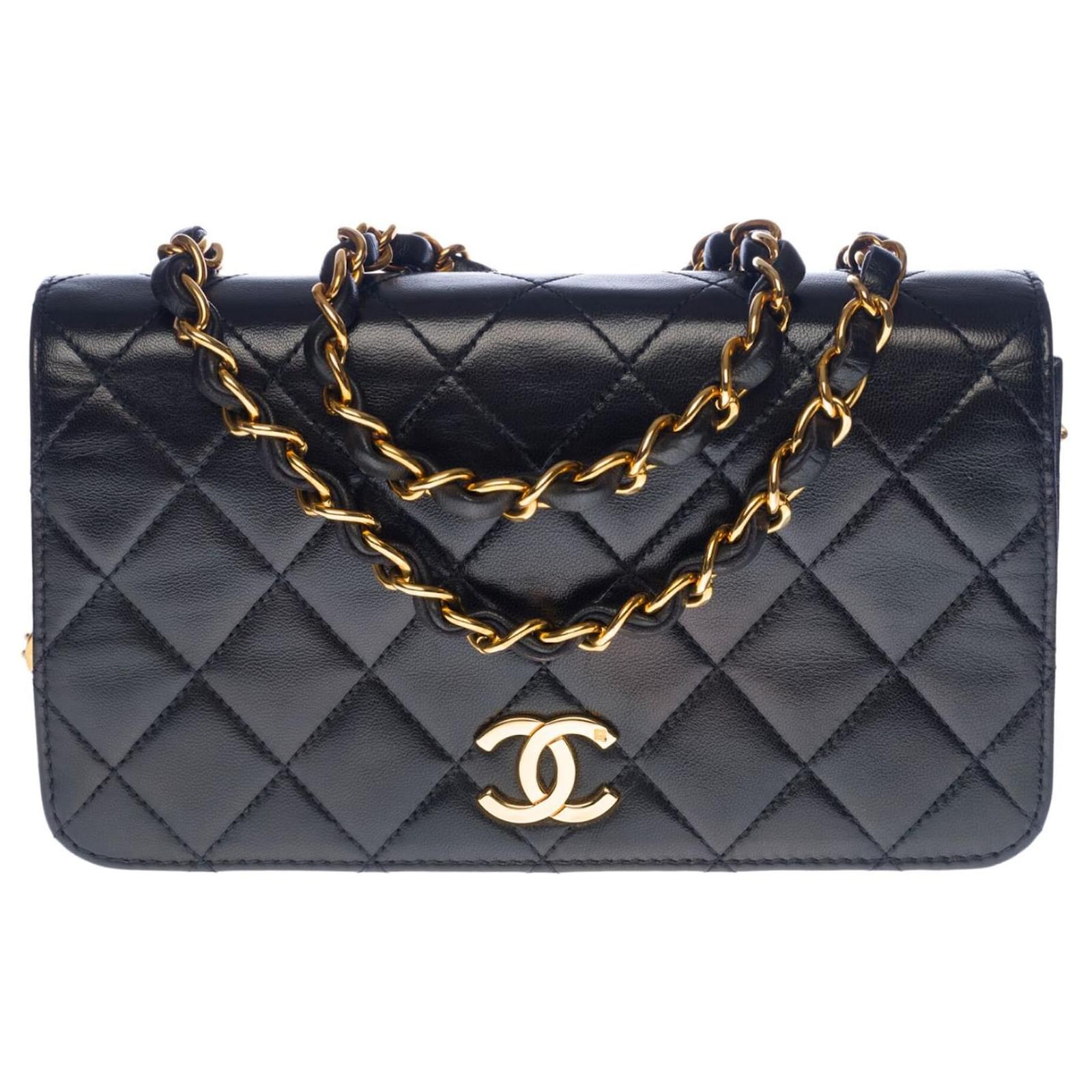 Timeless Lovely Chanel Full Flap Mini handbag in black quilted lambskin ...