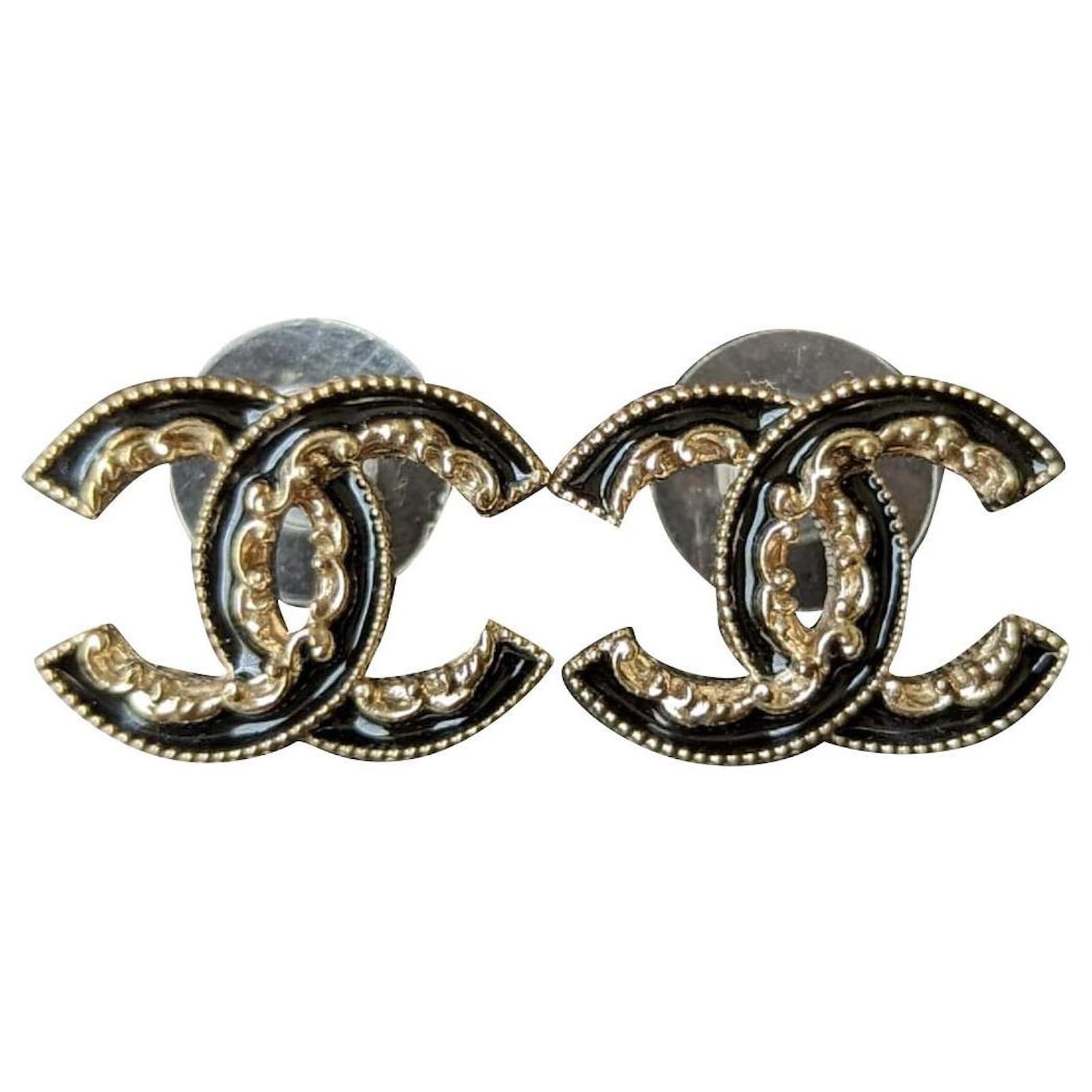 Chanel CC B15V Logo Black Enamel GHW Earrings Metal ref.516023 - Joli Closet